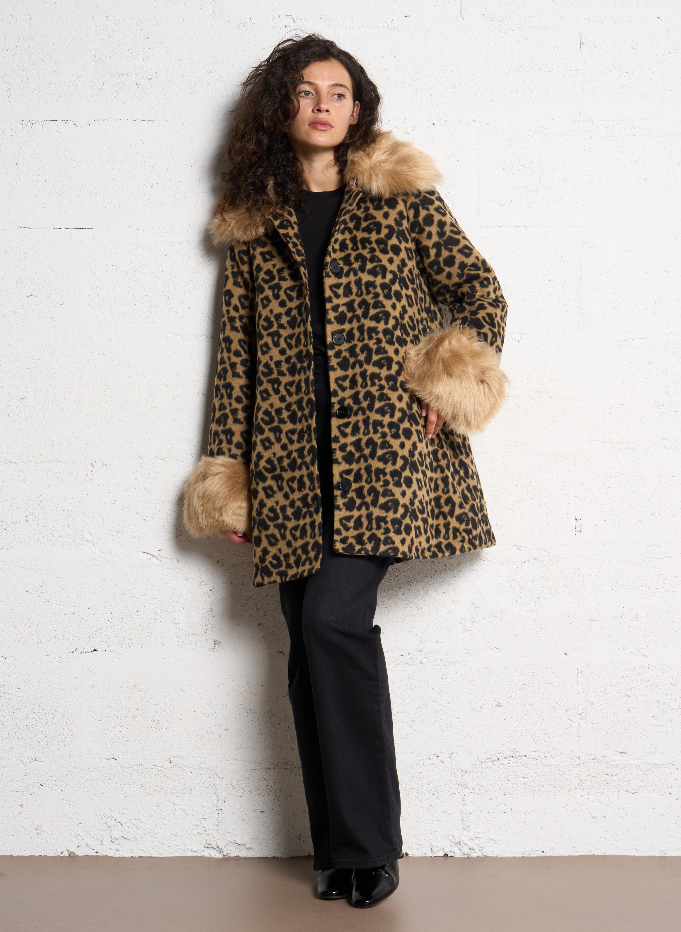 Manteau col montant à imprimé léopard NEVER FULLY DRESSED Multicolore