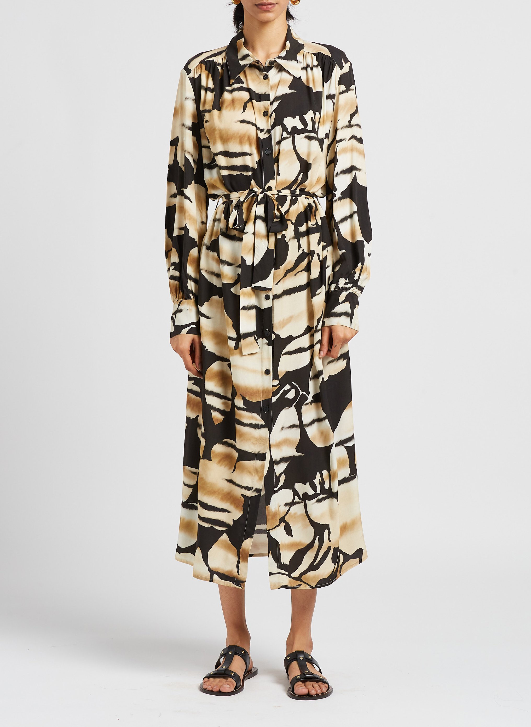 Lange jurk met klassieke kraag en print PLEASE Beige