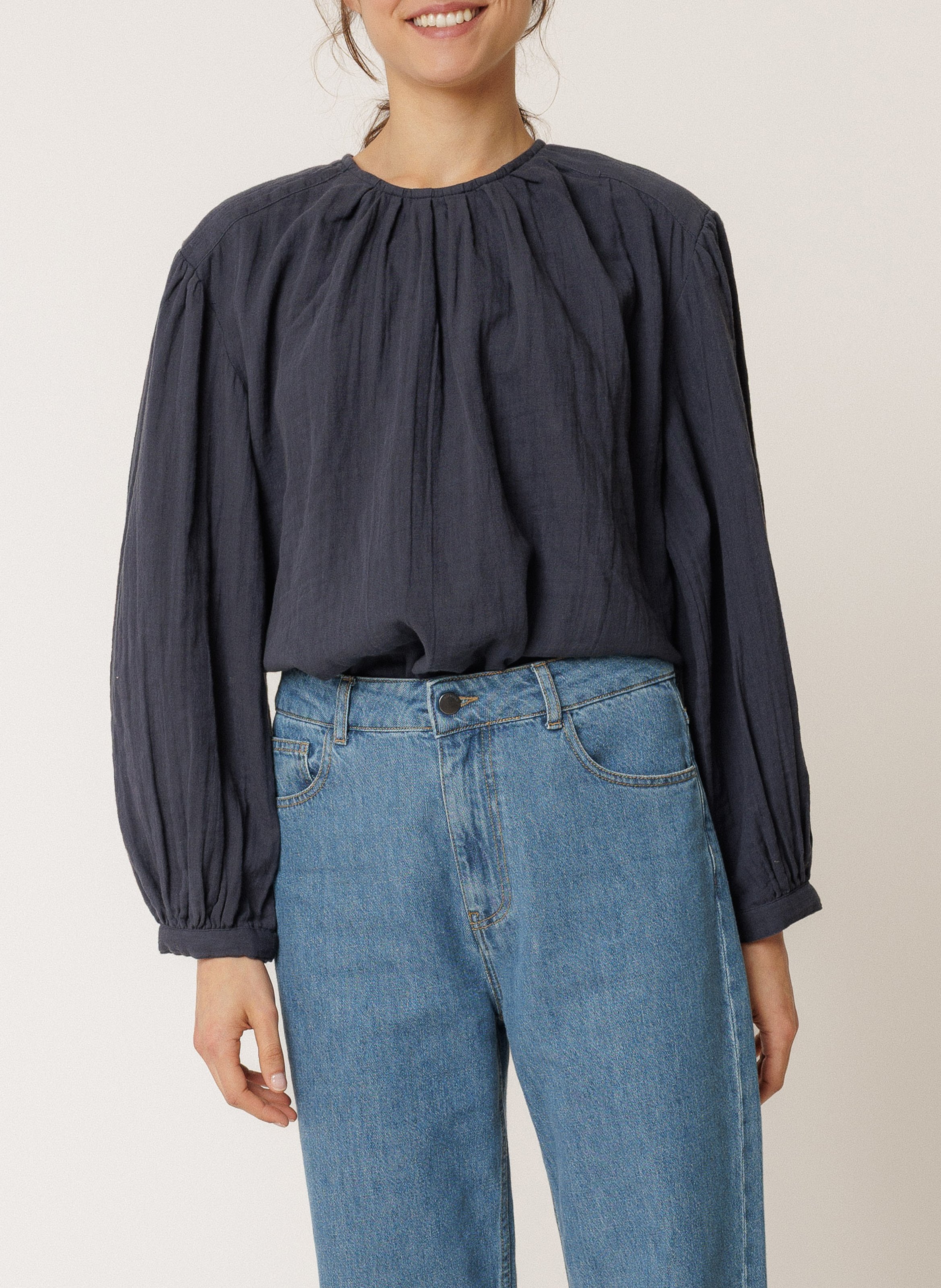 Blouse col rond ample unie INDI & COLD Bleu