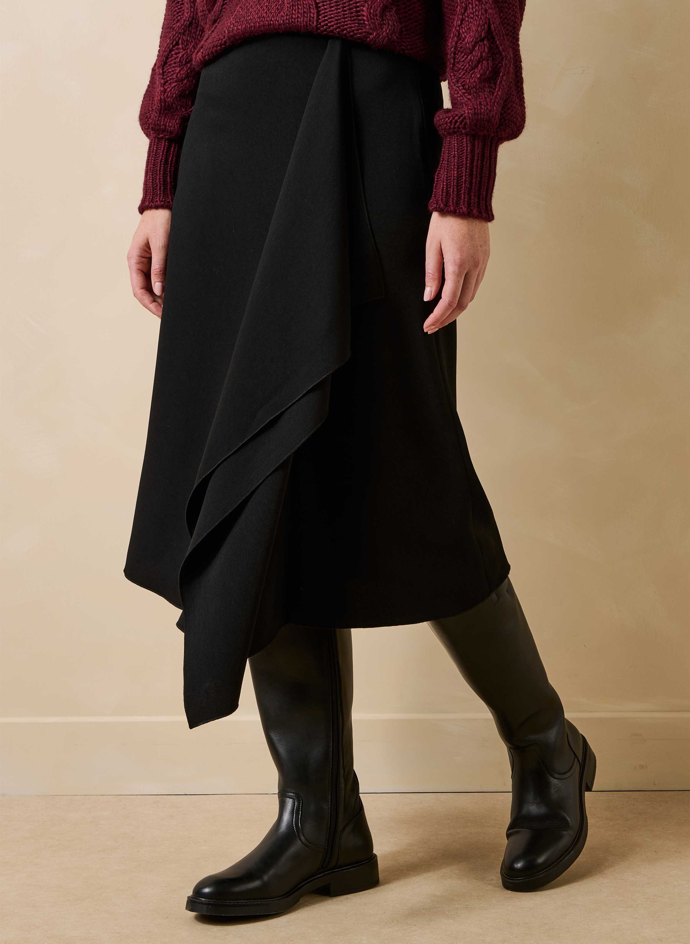 Jupe midi évasée asymétrique LA FEE MARABOUTEE Black