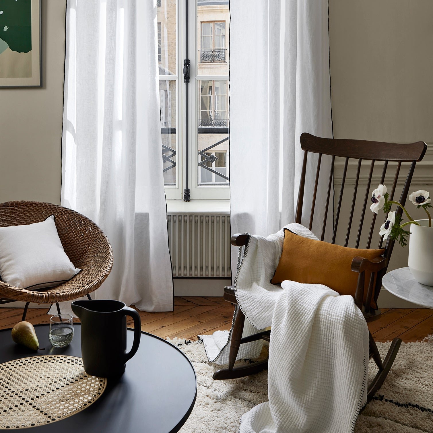 Curtain with black eyelets MADURA