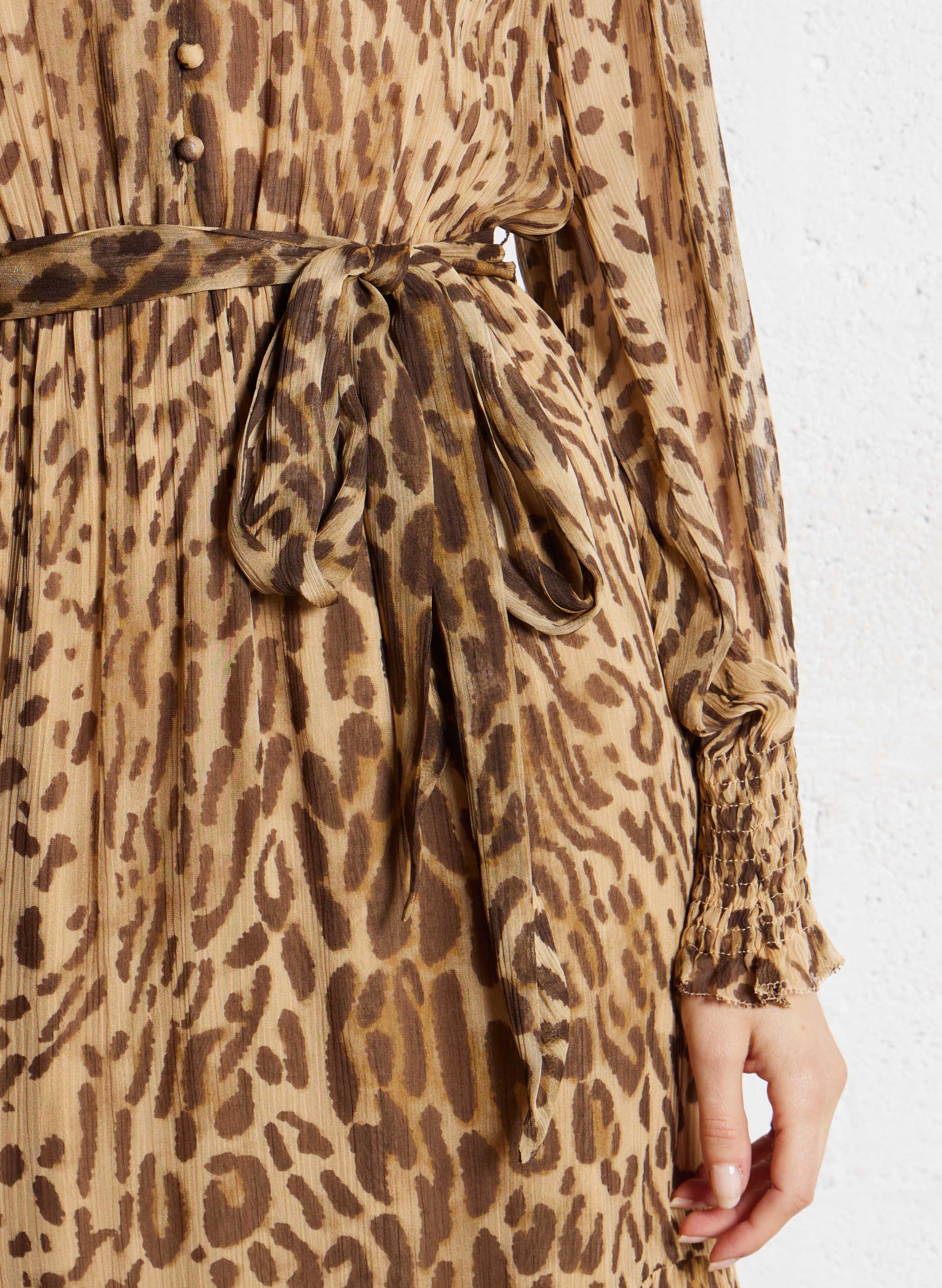 Langes, taillierte Maxikleid mit Leopardenmuster SUNCOO Beige