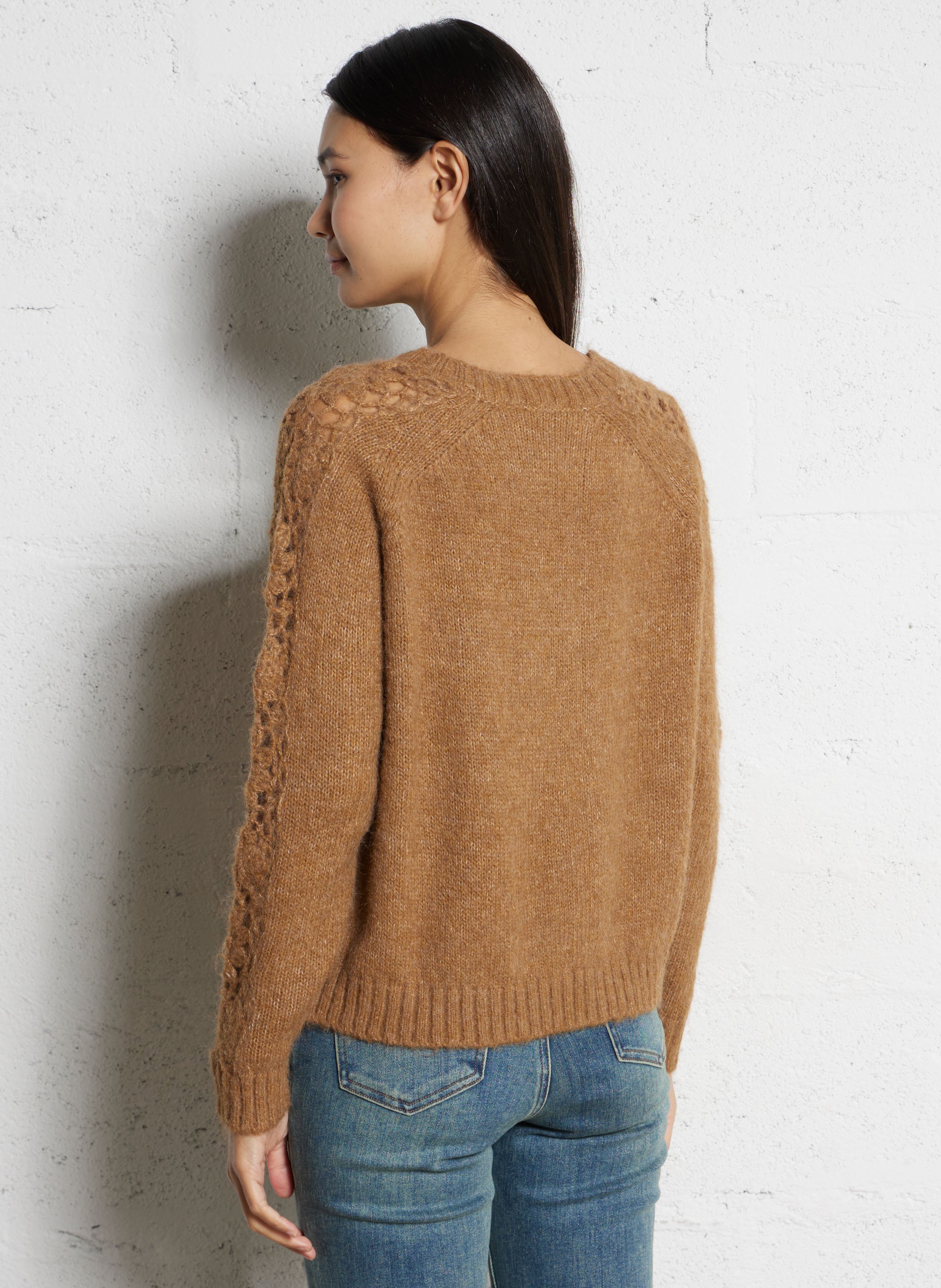 Pull ample col rond en maille ajourée LA PETITE ETOILE Marron