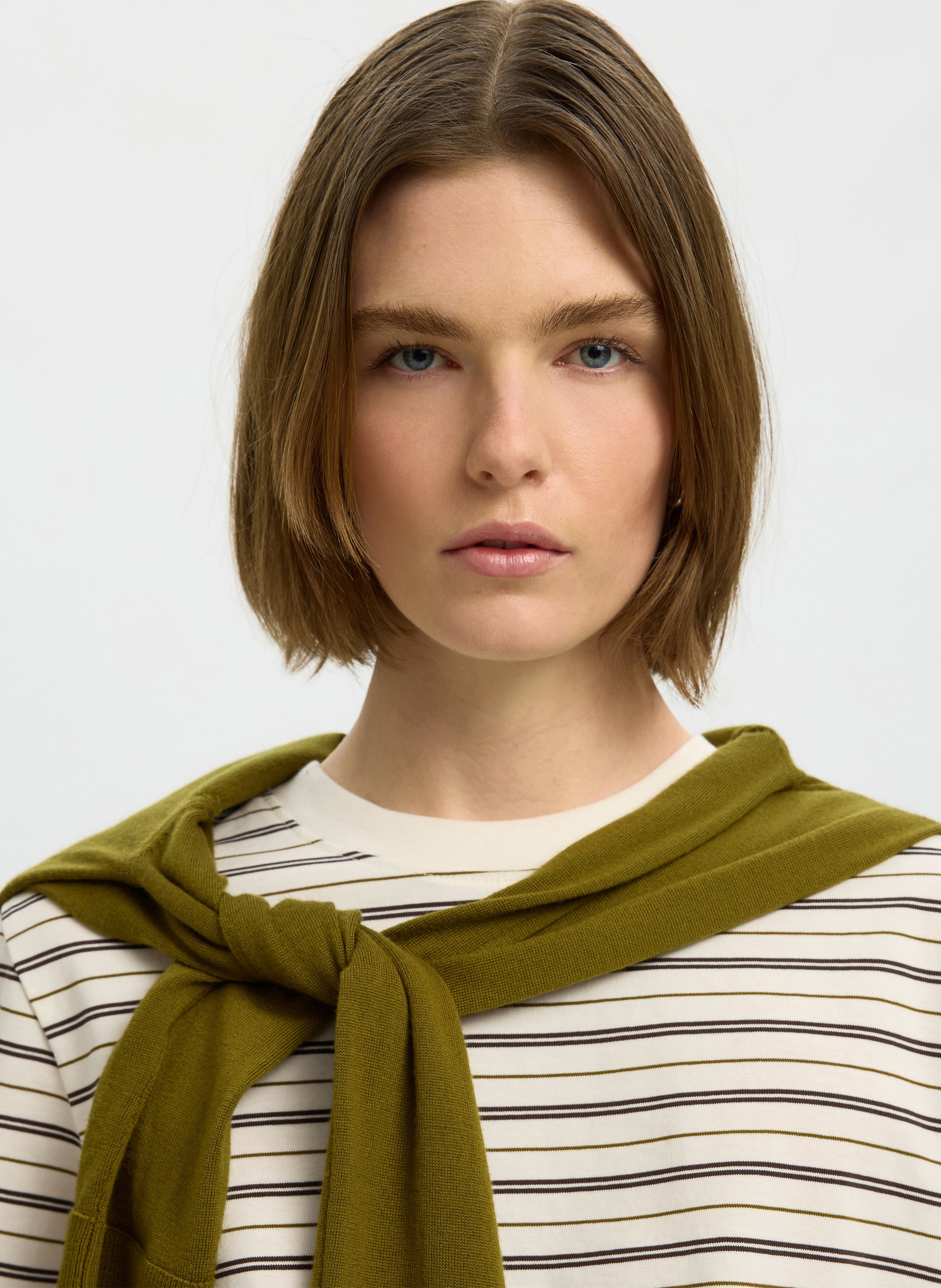 Tee-shirt droit en coton bio rayé | Marron SELECTED Femme