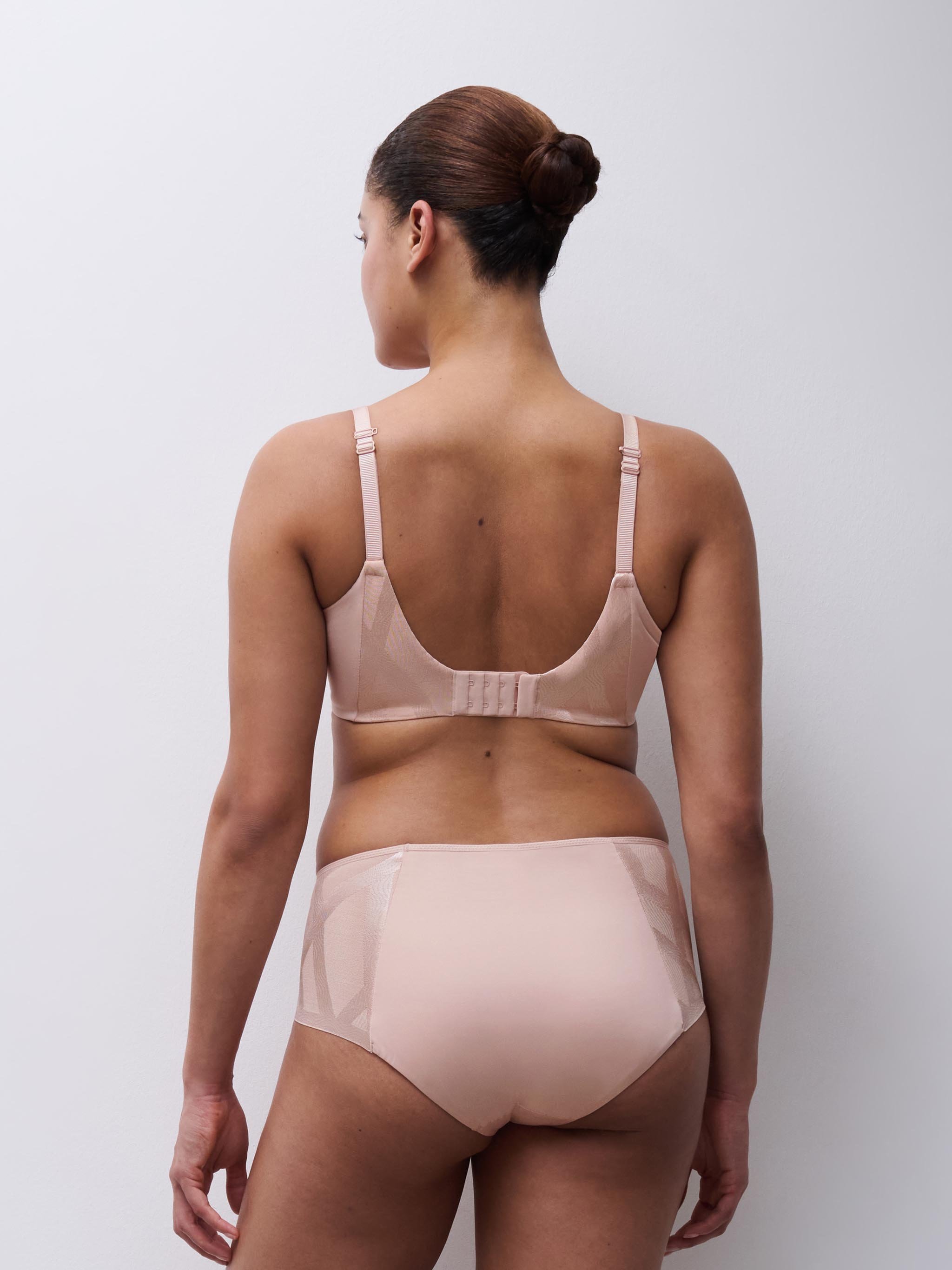 Moulded full-cup bra | Pink CHANTELLE Women