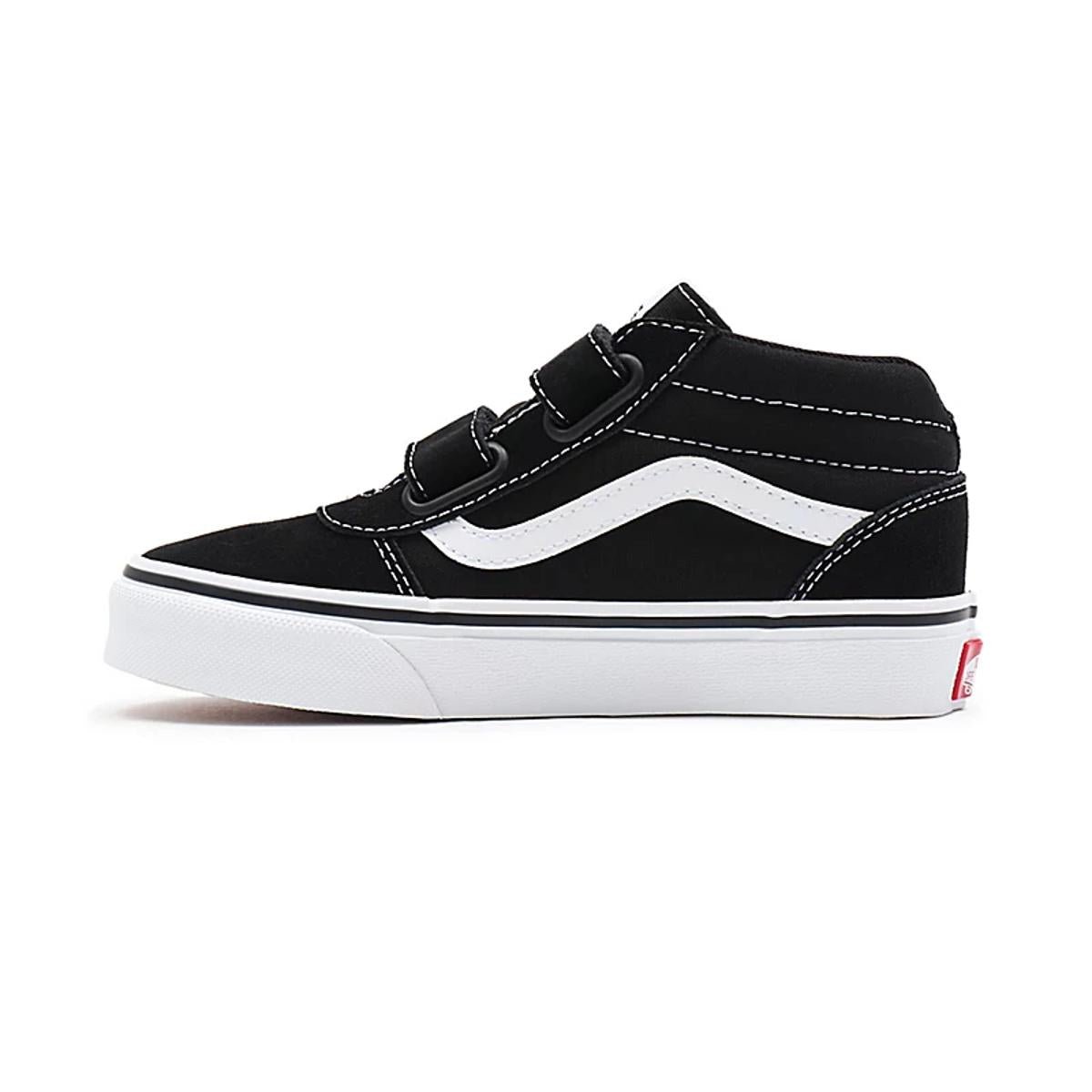 Low-top sneakers VANS Black