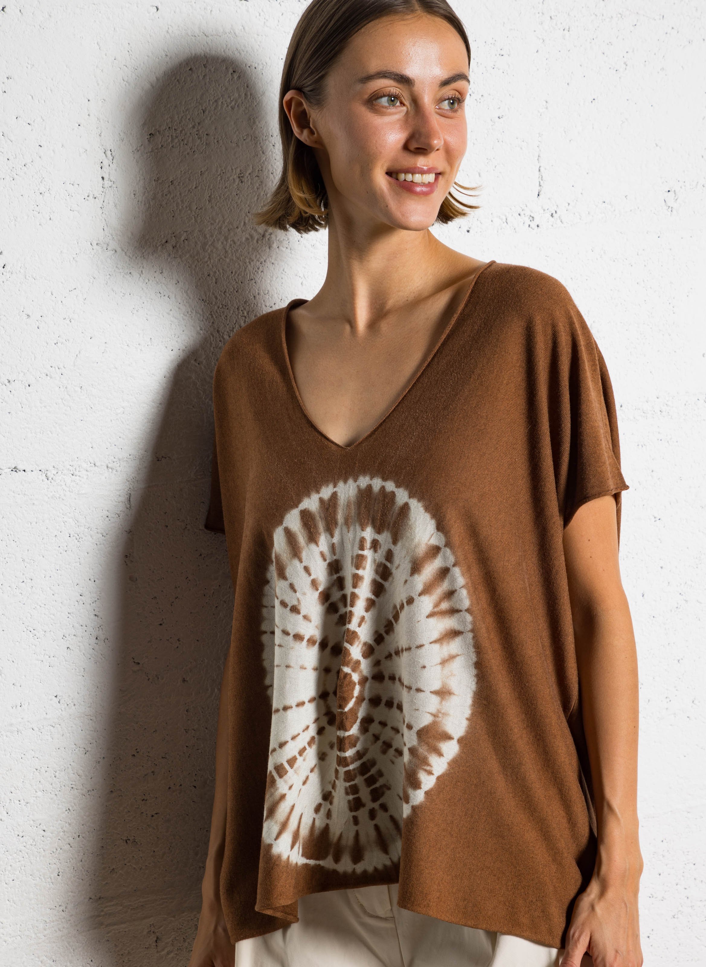 Cashmere and silk V-neck t-shirt KUJTEN Brown
