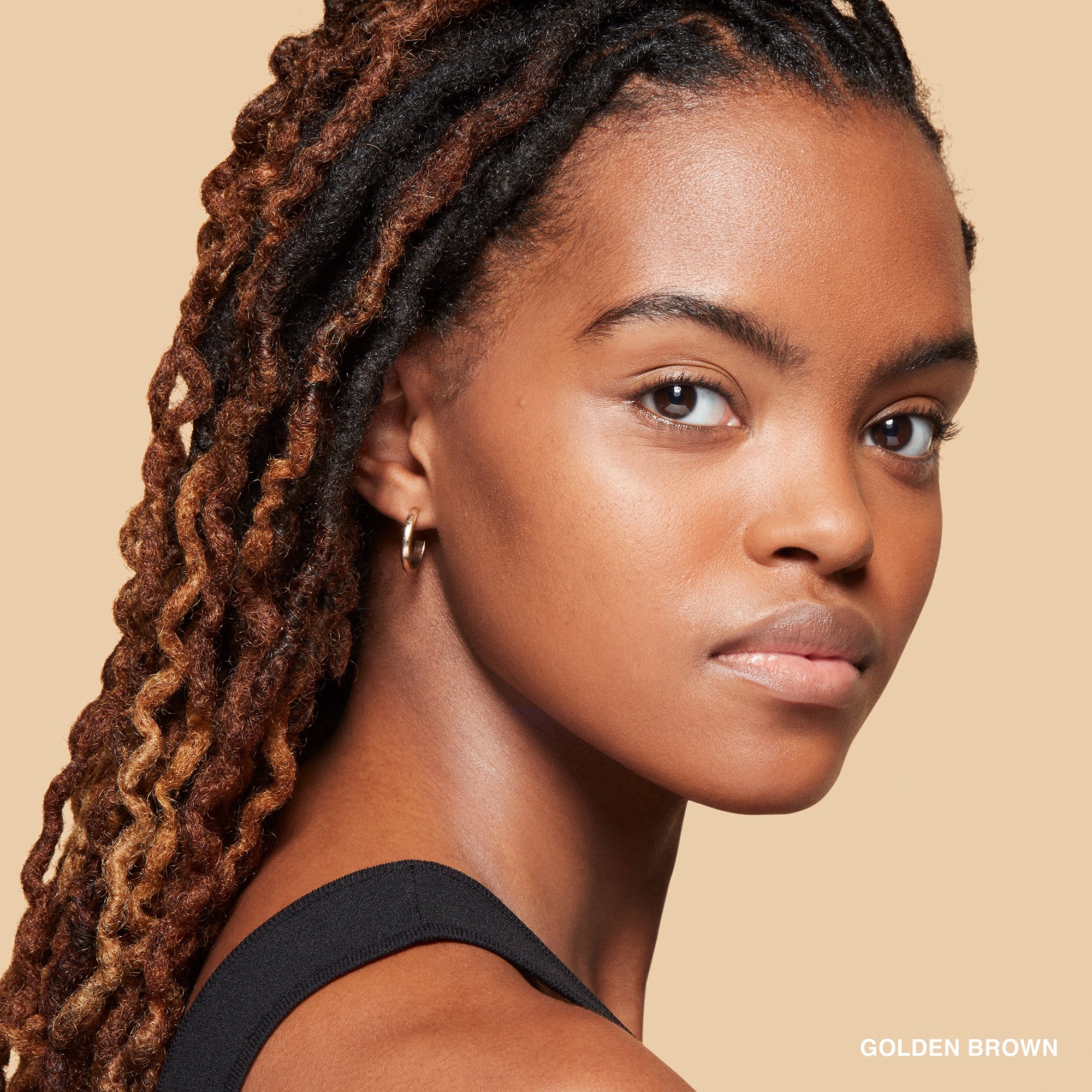 Sheer Finish Pressed Powder - Poudre de Finition BOBBI BROWN Golden brown