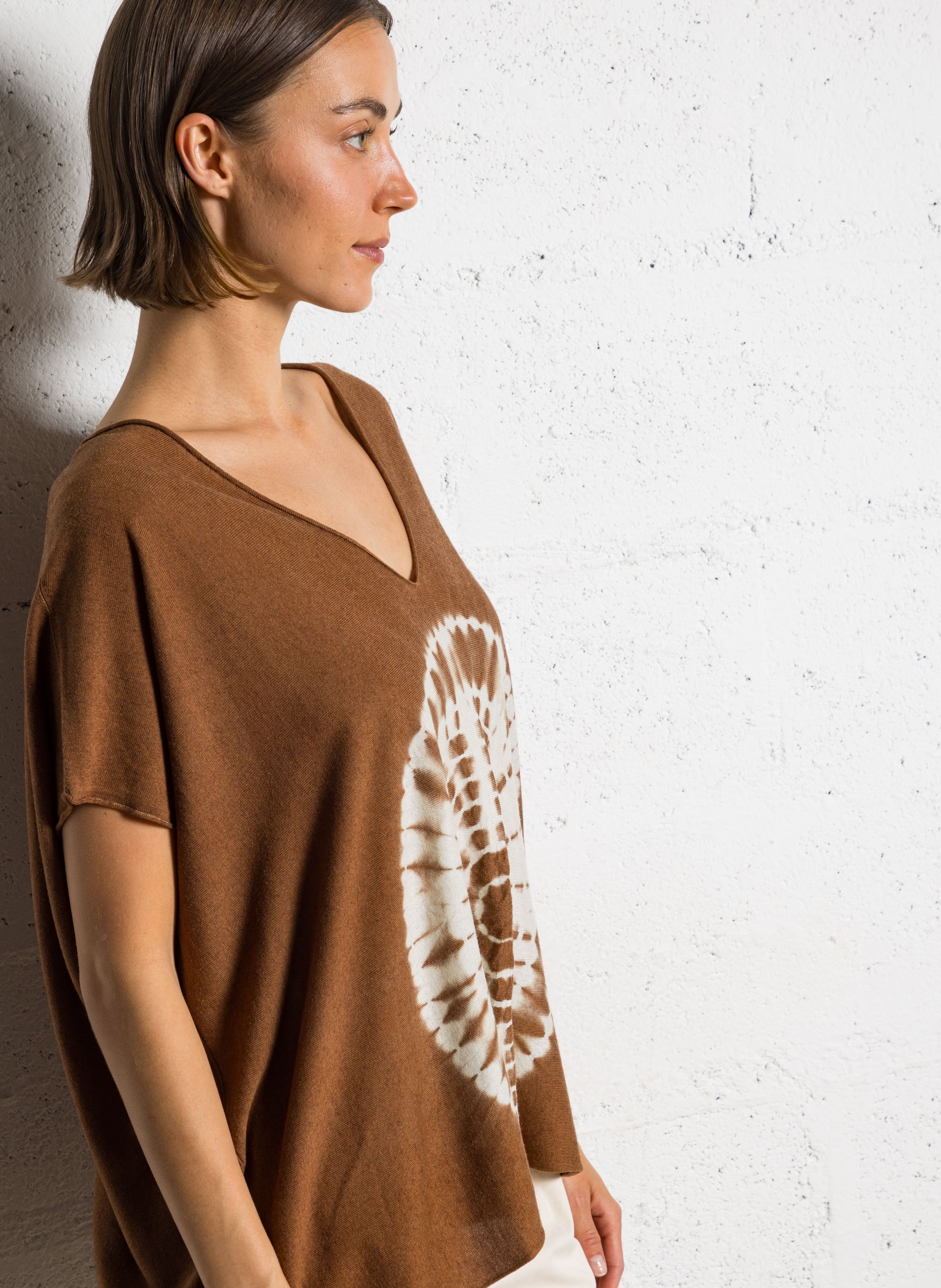 Cashmere and silk V-neck t-shirt KUJTEN Brown