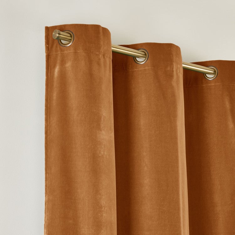 Curtain with gilt eyelets MADURA