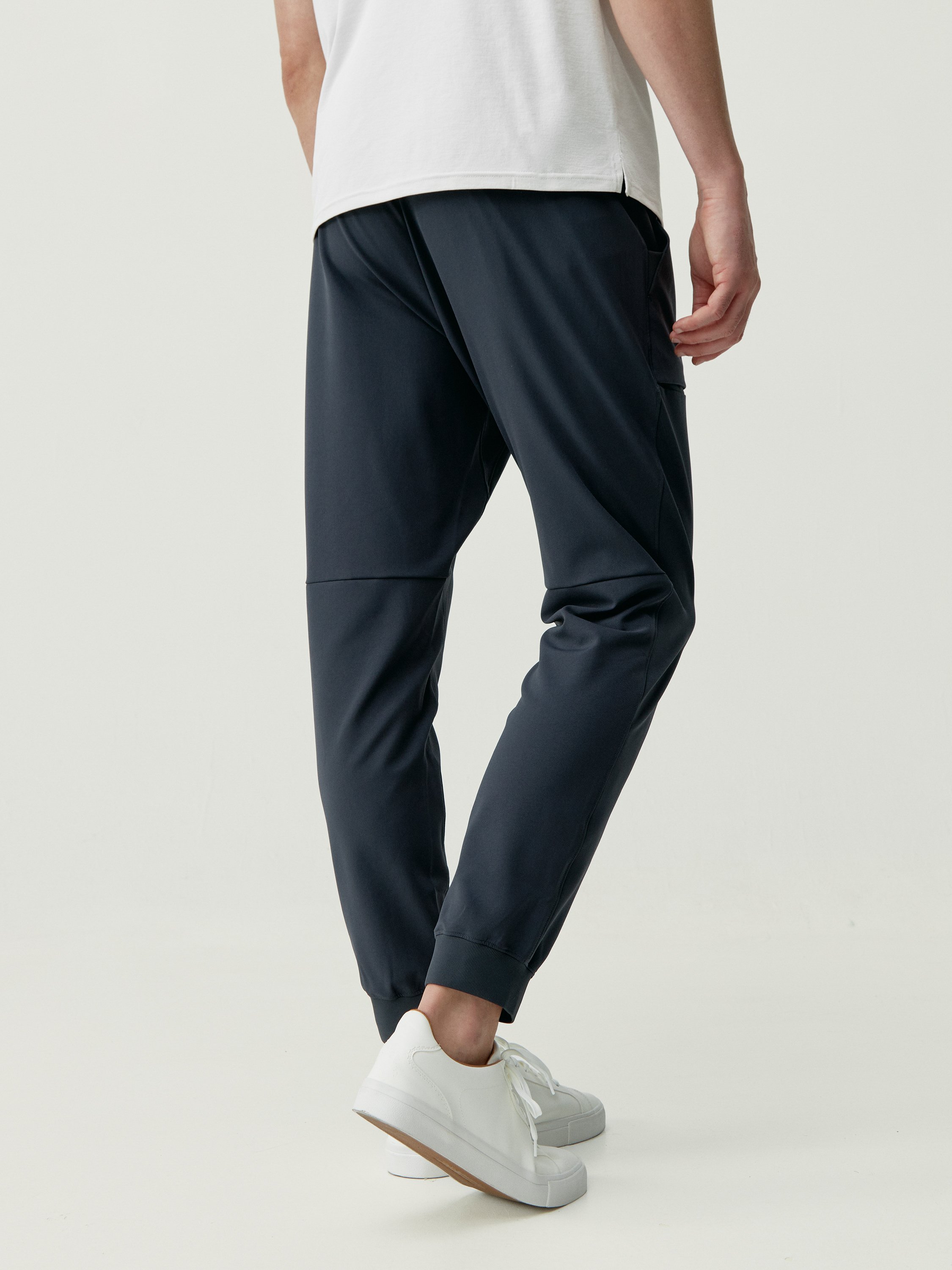 Performance athleisure sports pants BORN LIVING YOGA Grey