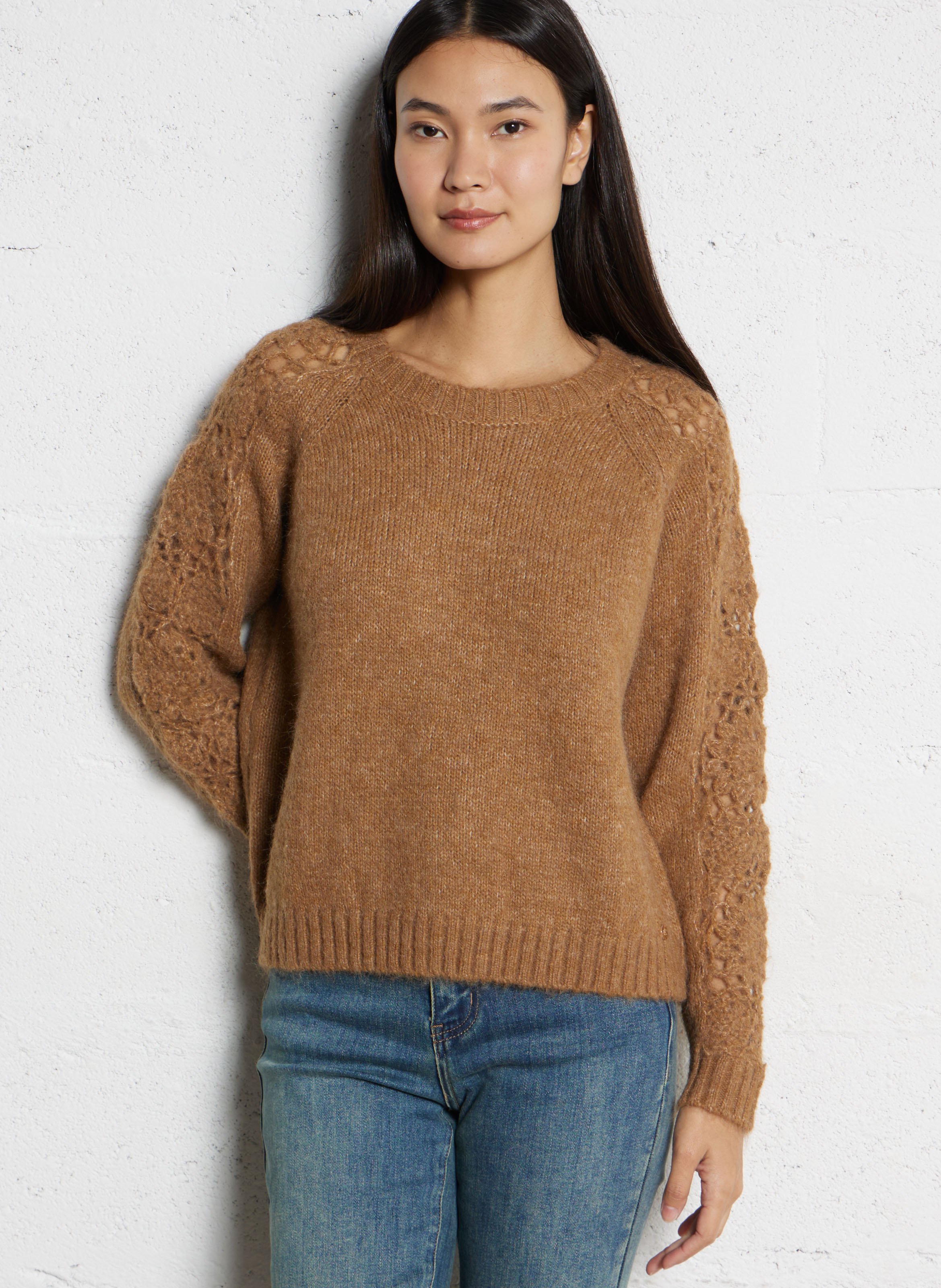 Pull ample col rond en maille ajourée LA PETITE ETOILE Marron