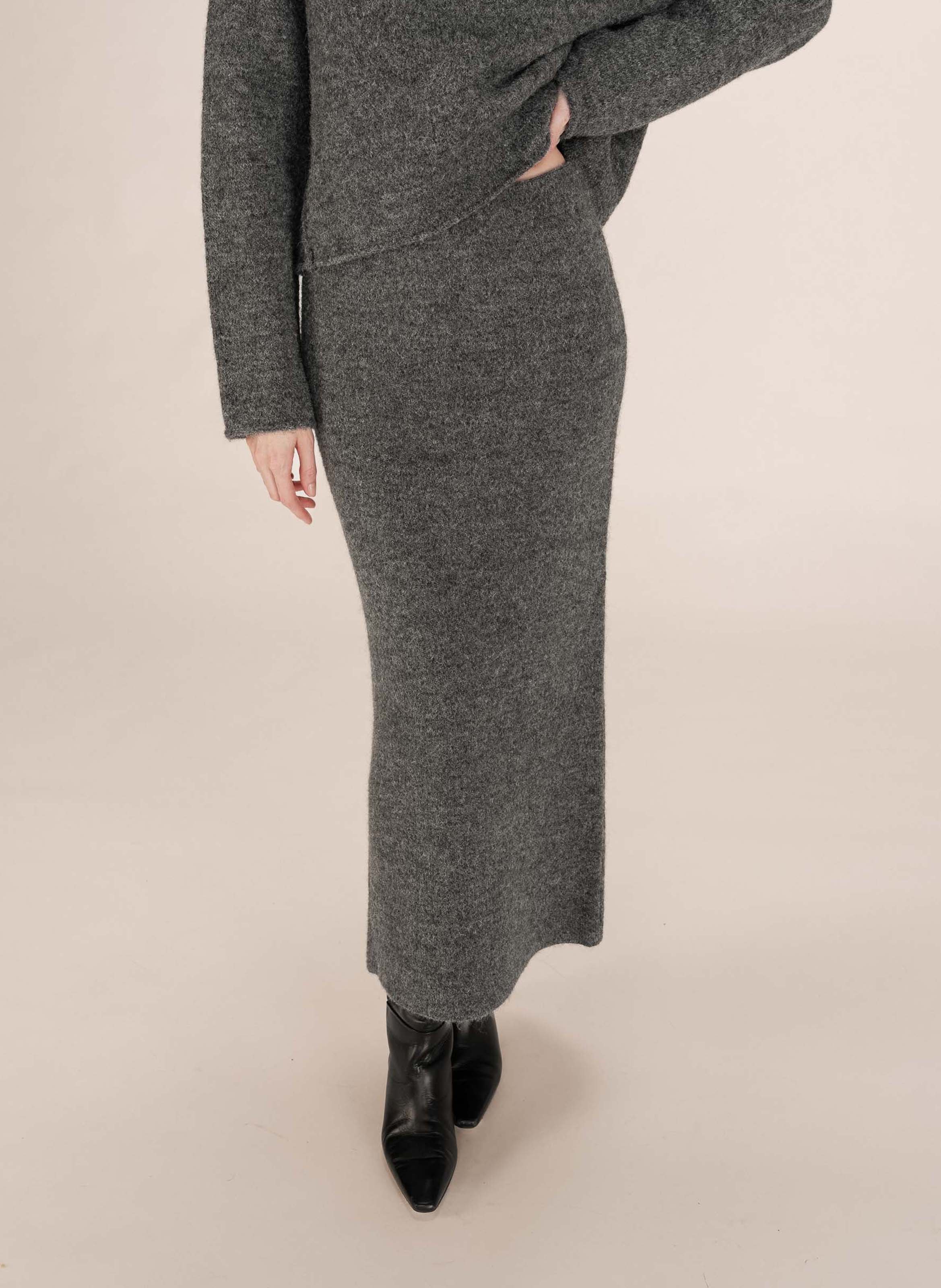 Fitted solid knit pencil skirt GRACE ET MILA Grey