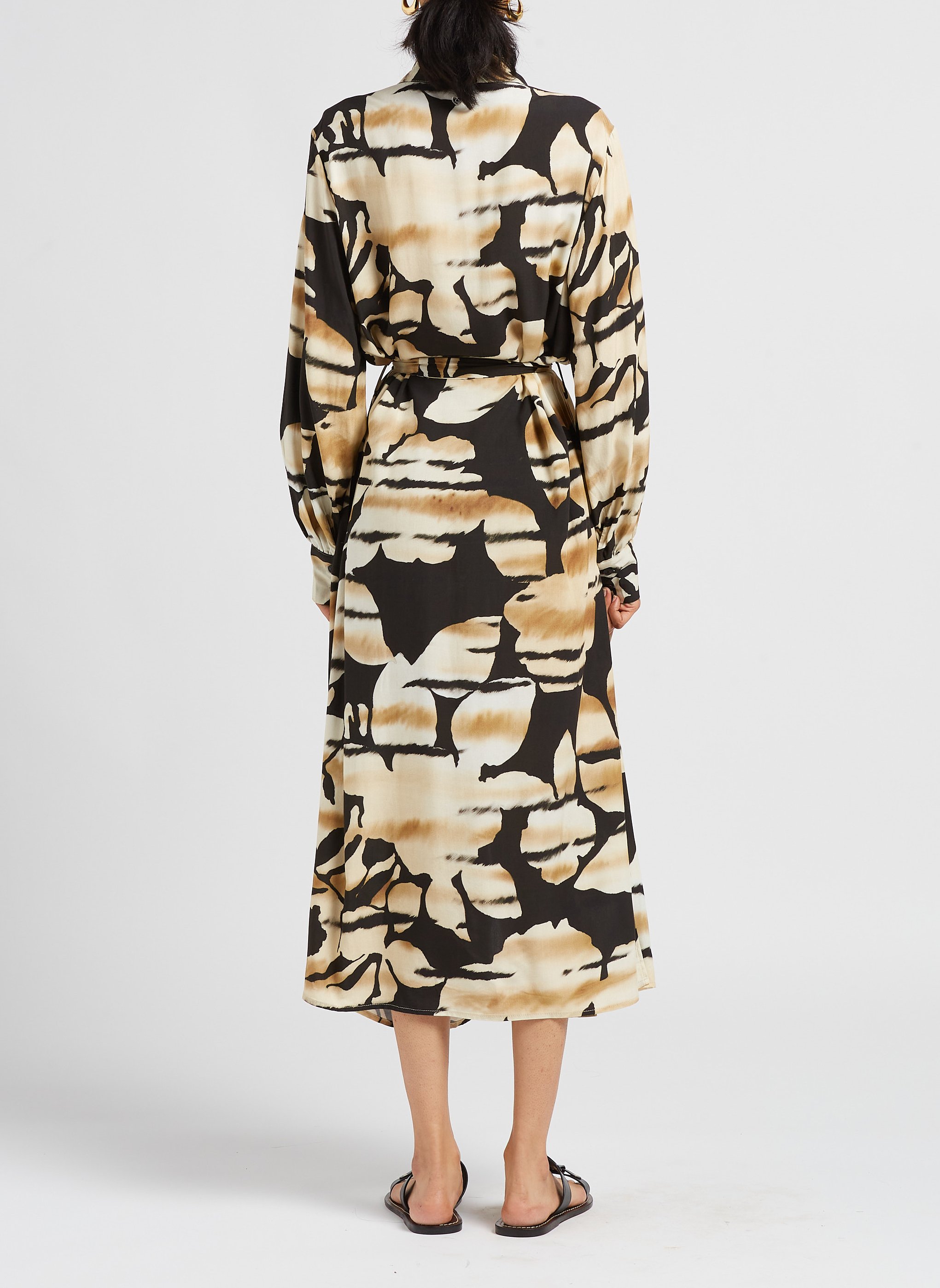 Lange jurk met klassieke kraag en print PLEASE Beige