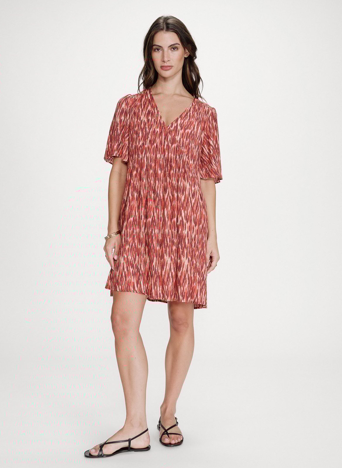 Weit geschnittenes Kurzkleid mit V-Ausschnitt und Print GRACE ET MILA Rot