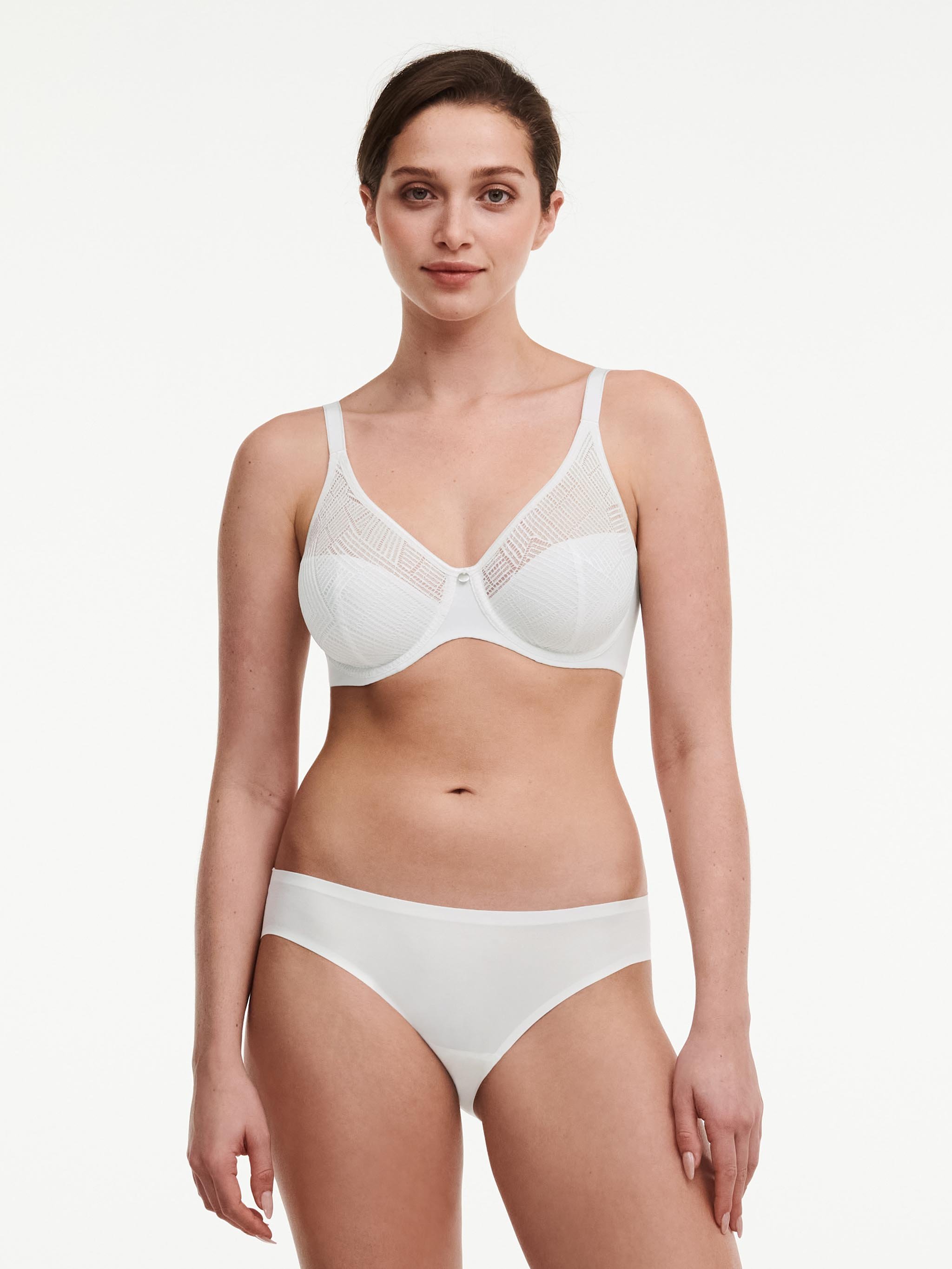 Moulded full-cup bra CHANTELLE Beige