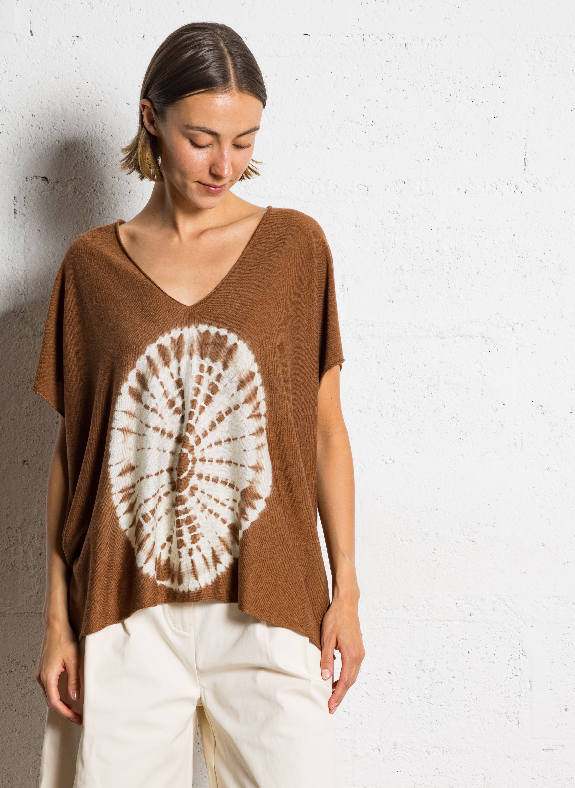 Cashmere and silk V-neck t-shirt KUJTEN Brown