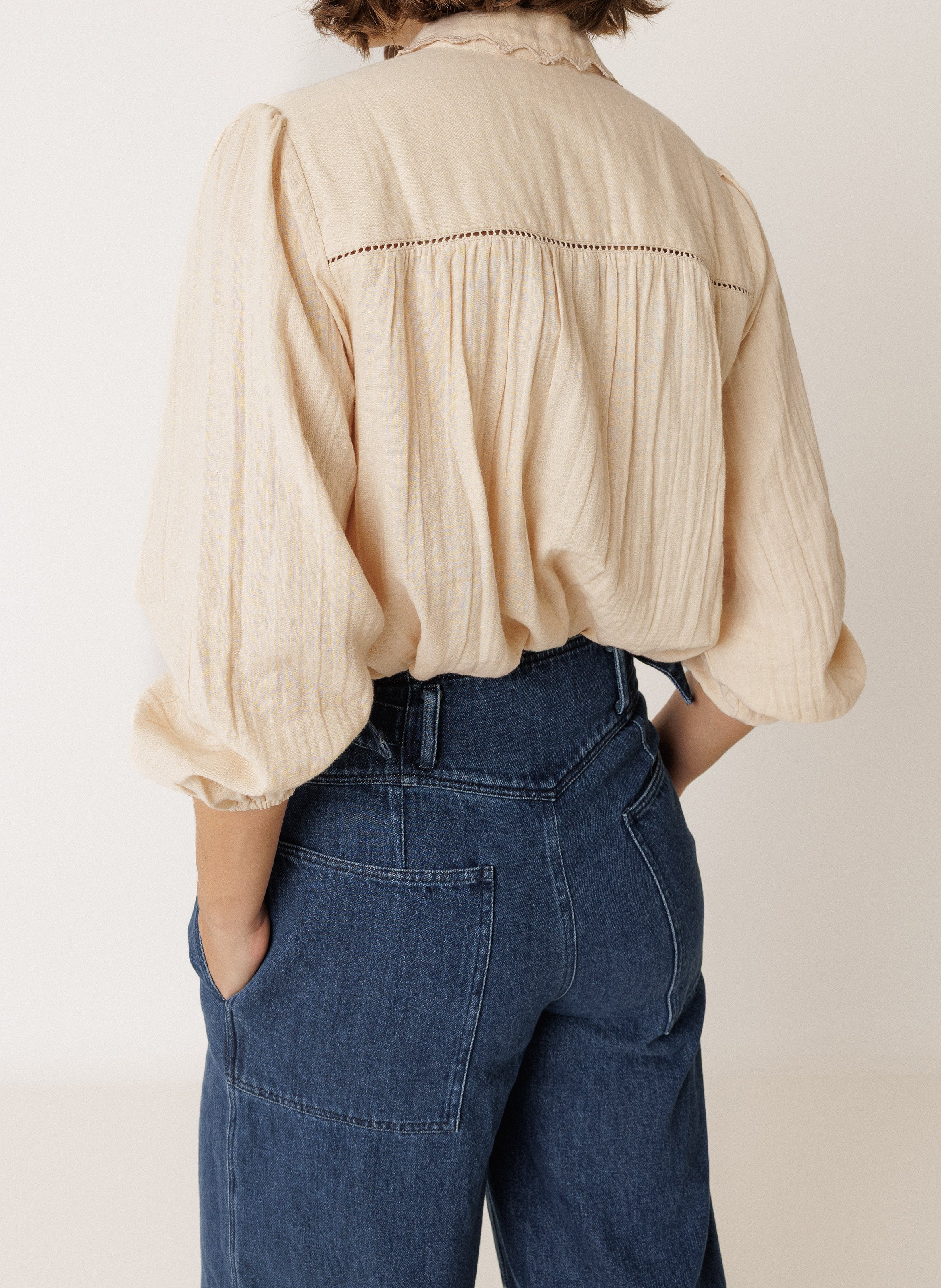 Solid straight button-up shirt INDI & COLD Pink