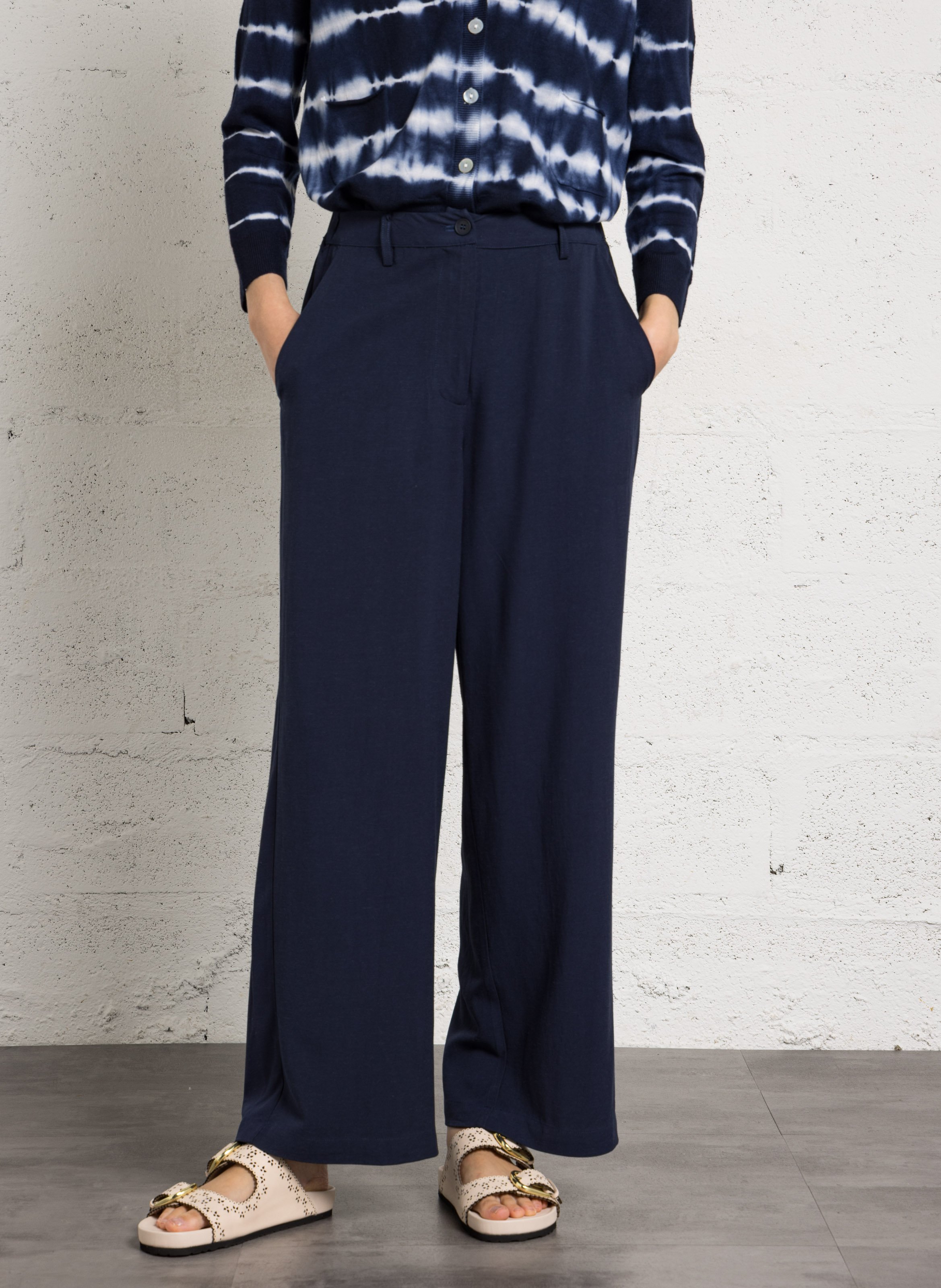 Fließende weite Hose BELLA JONES Blau