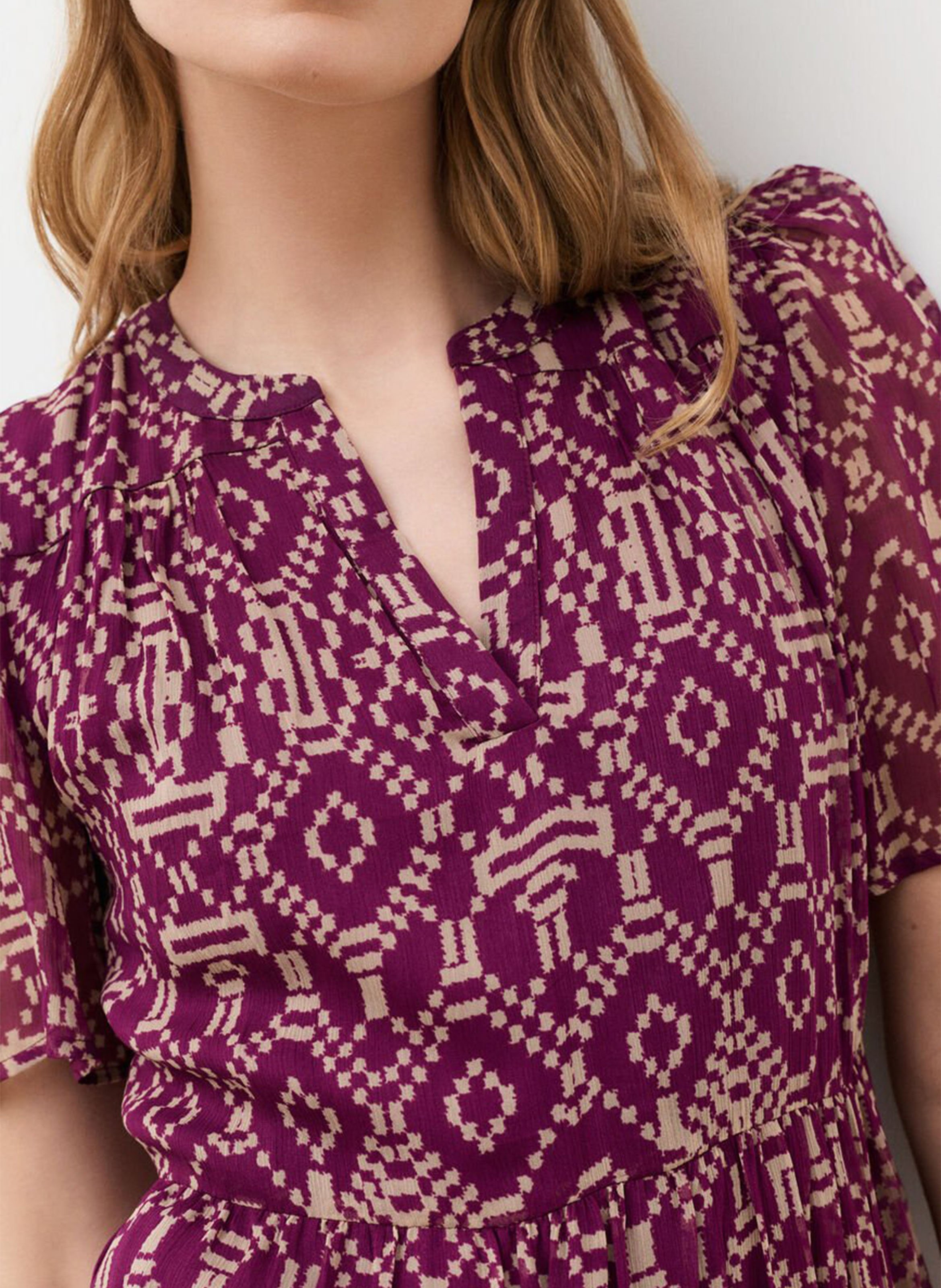 Robe courte col tunisien imprimée CAROLL Rouge