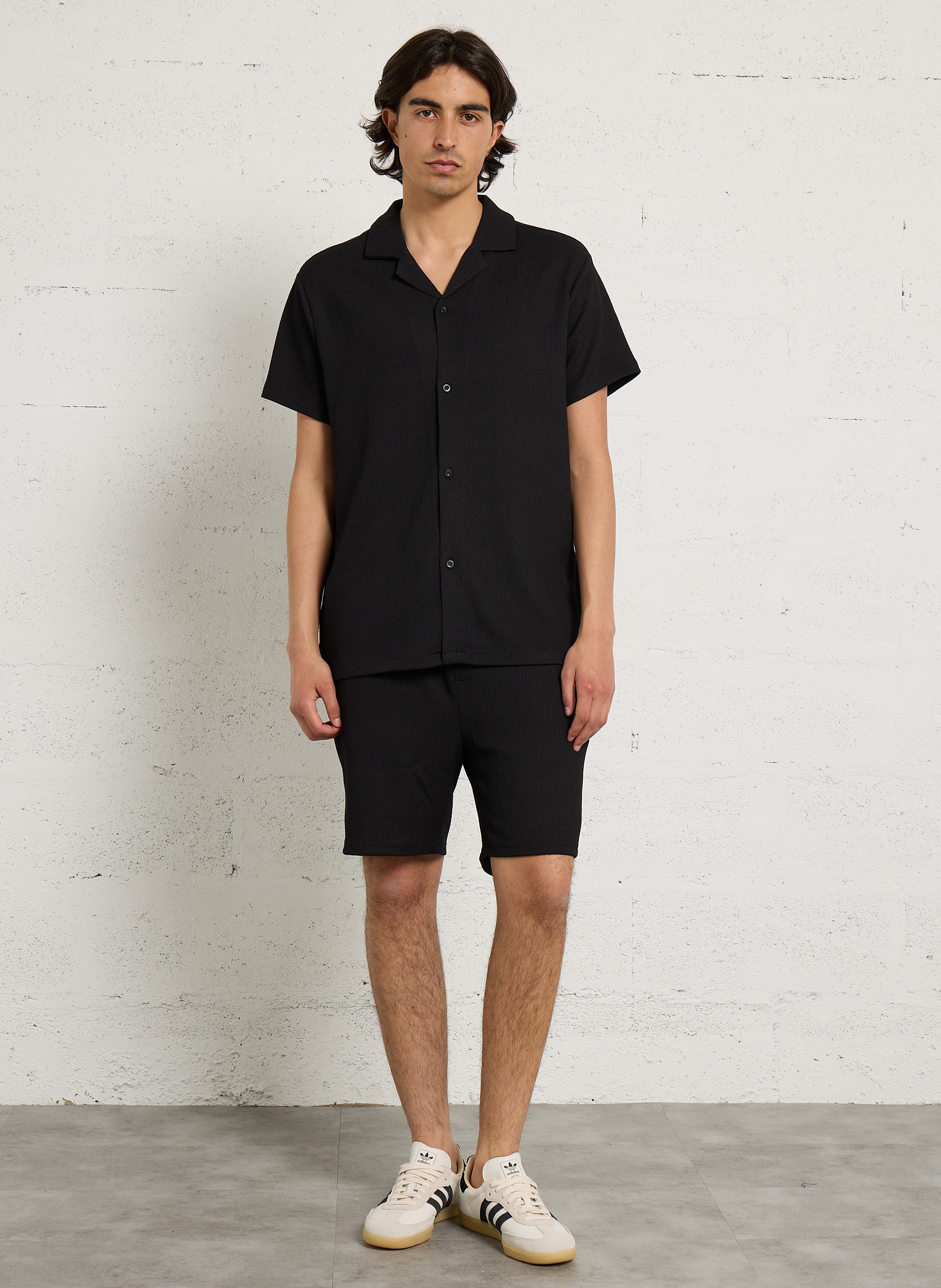 Short droit  LE TEMPS DES CERISES Noir