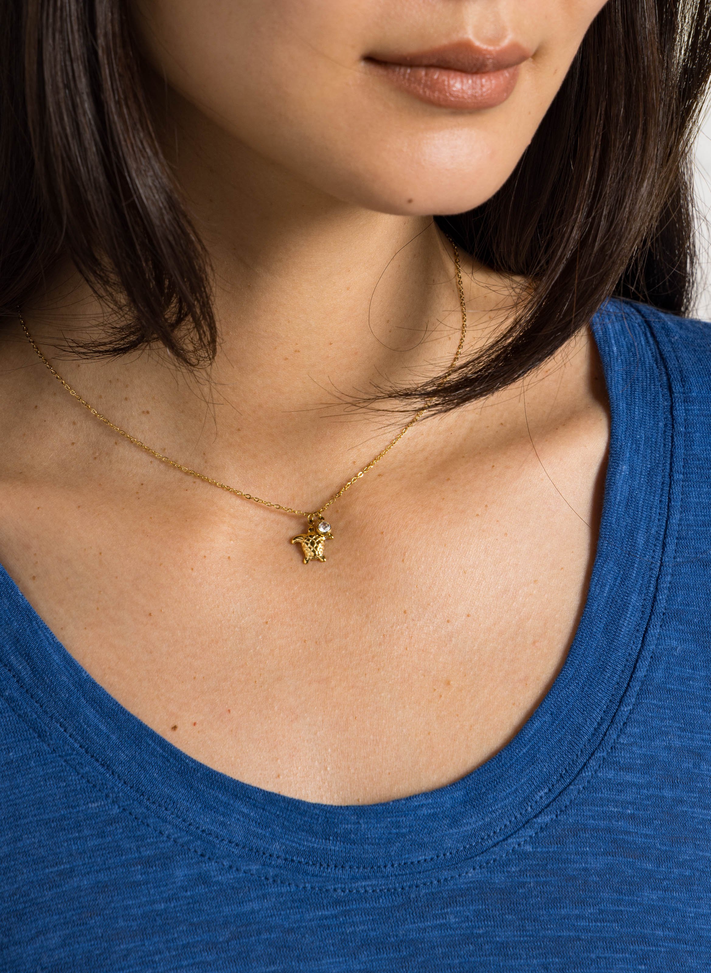 Collier pendentif tortue AU PRINTEMPS PARIS Doré