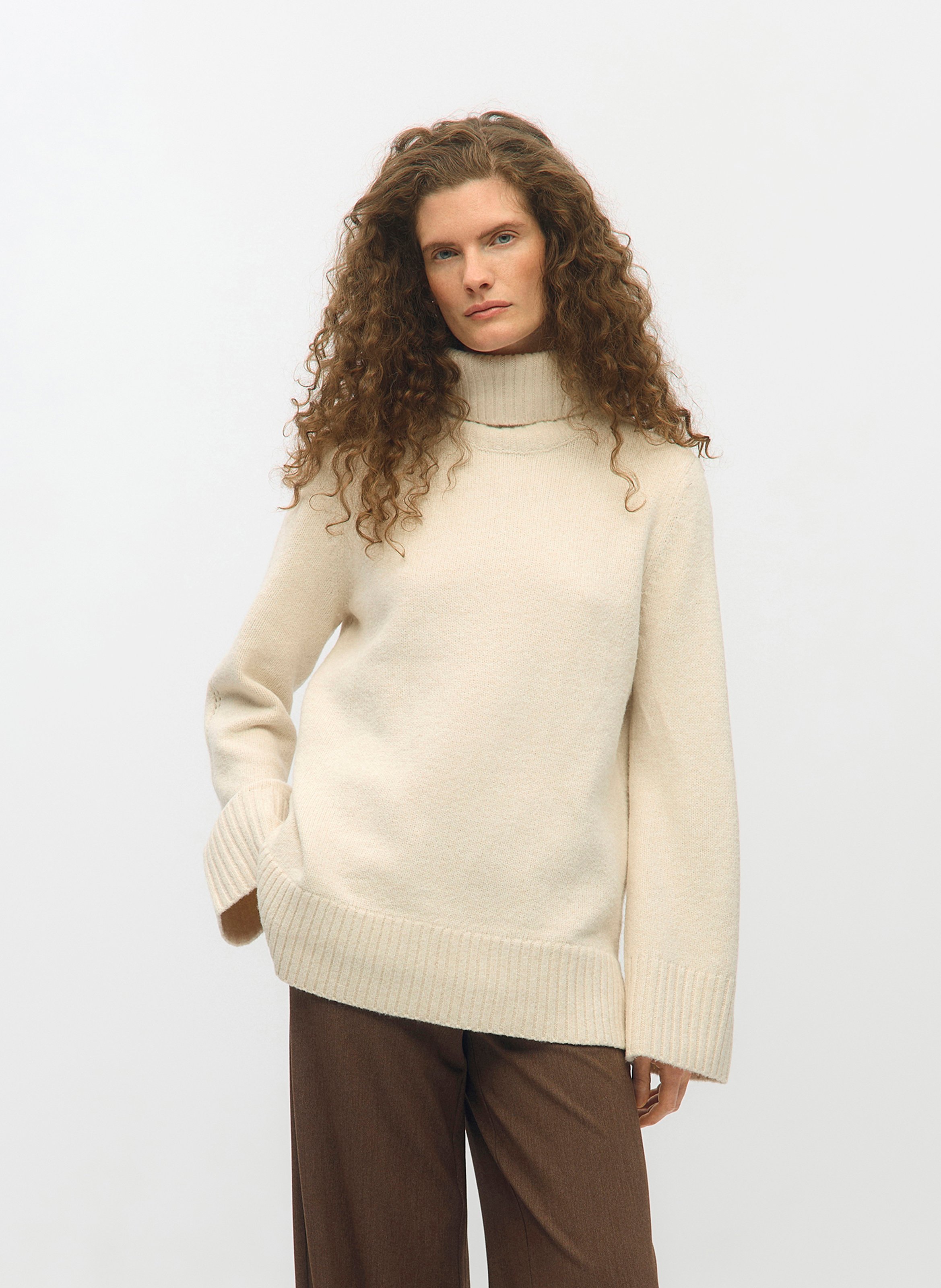 Oversize Rollkragenpullover OBJECT