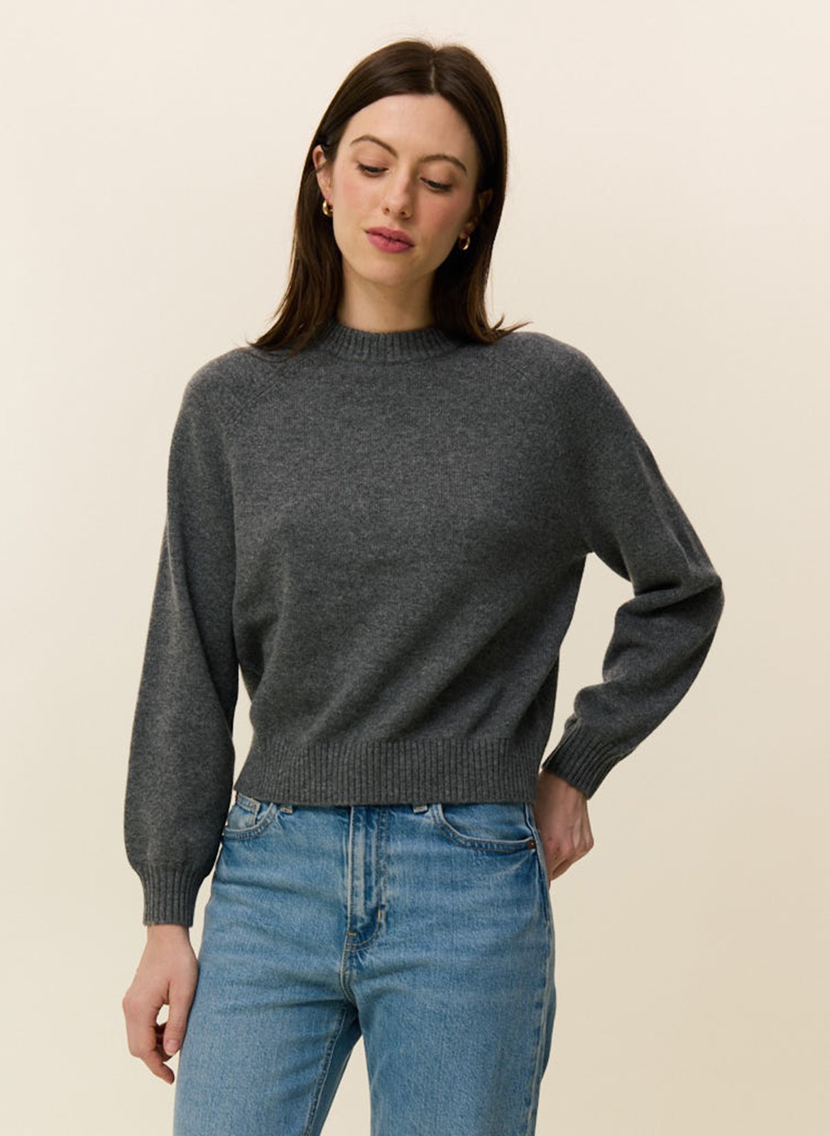 Straight cashmere sweater with round neck HIRCUS