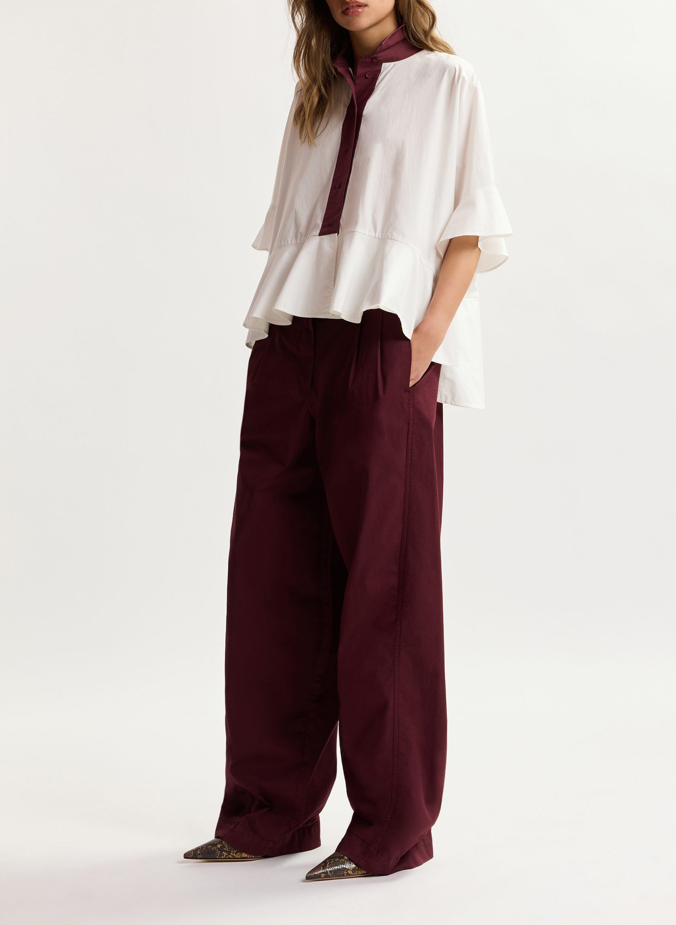 Oversize-Bluse aus Baumwolle mit klassischem Kragen | Weiss ESSENTIEL ANTWERP Damen