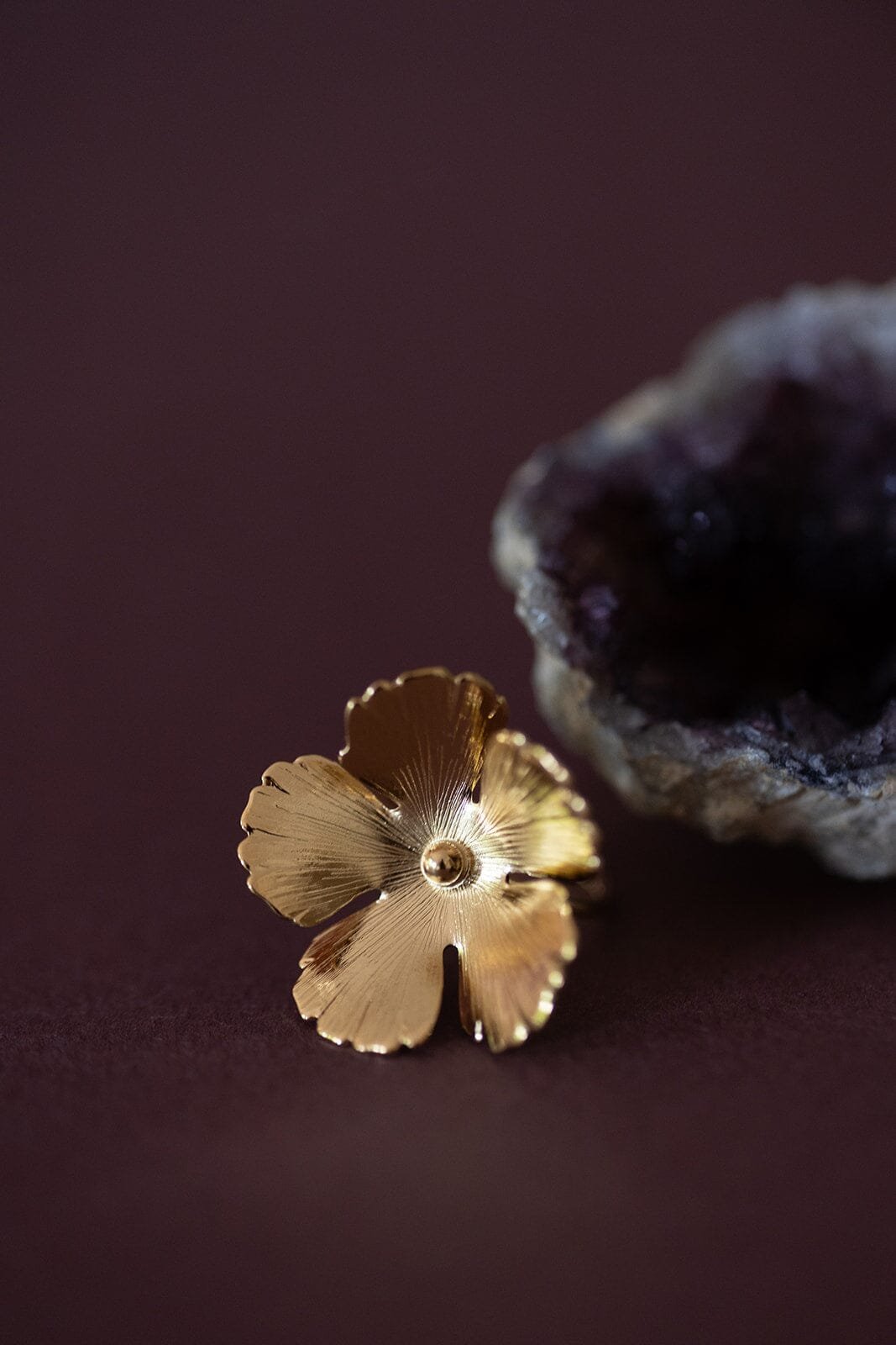 THÉIA - fine gold-plated flower maxi ring MONSIEUR SIMONE Golden