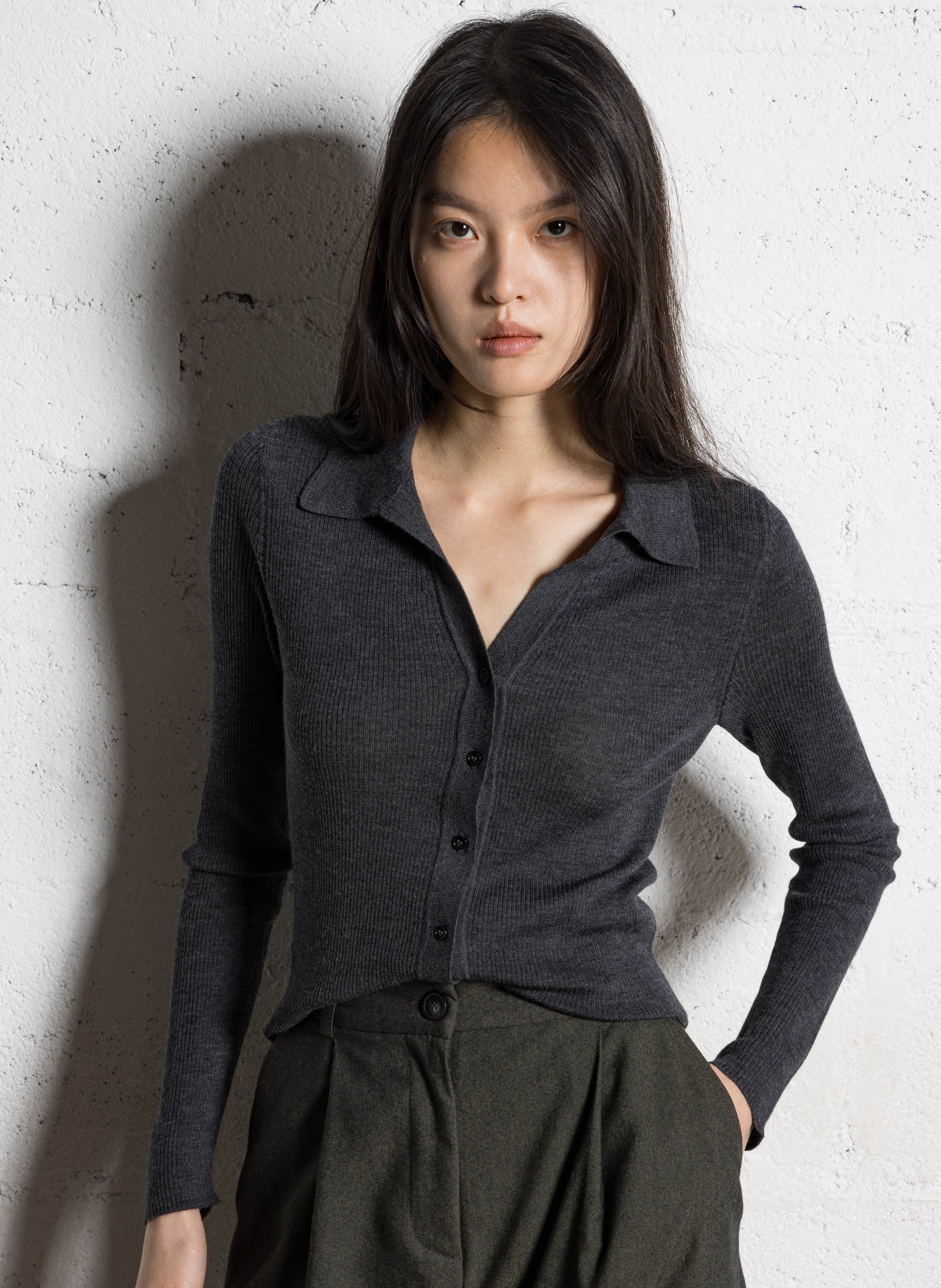 Recht vest met V-hals van wol MAJESTIC FILATURES Grijs