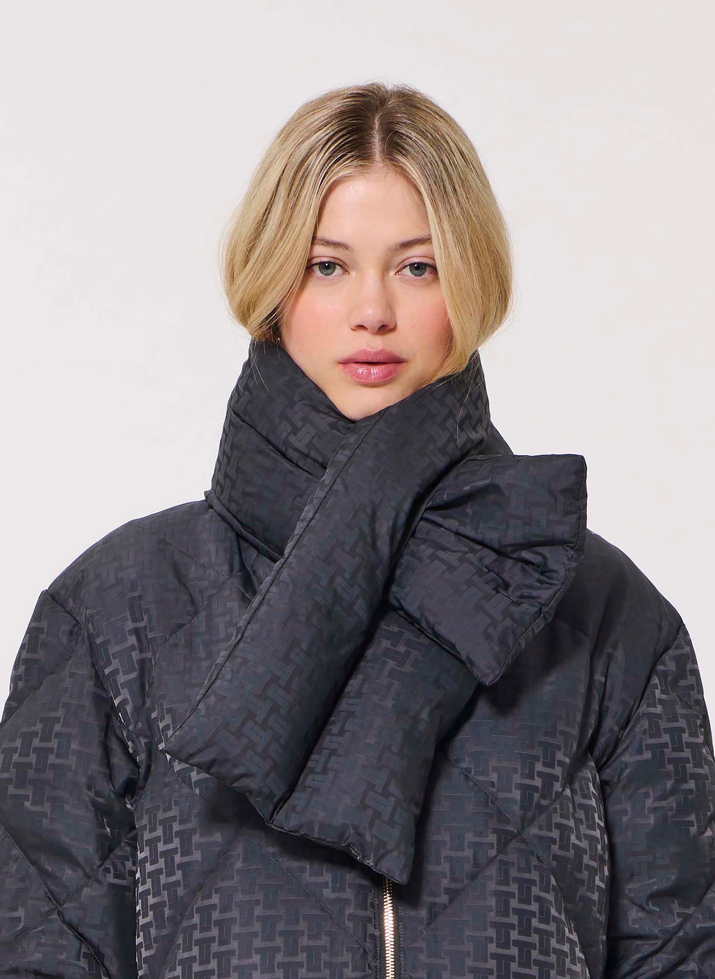 Sjaal TARA JARMON Zwart