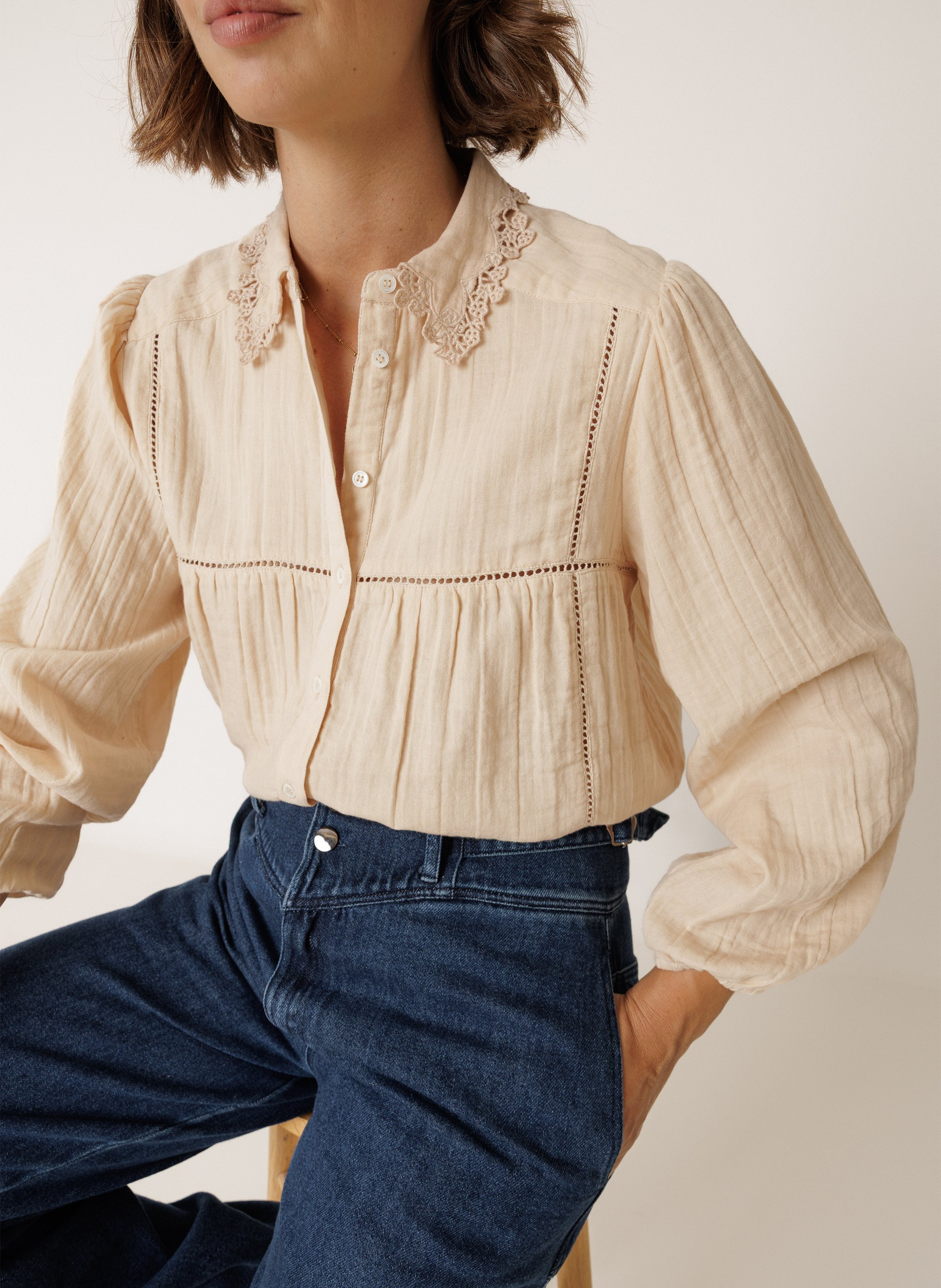 Solid straight button-up shirt INDI & COLD Pink