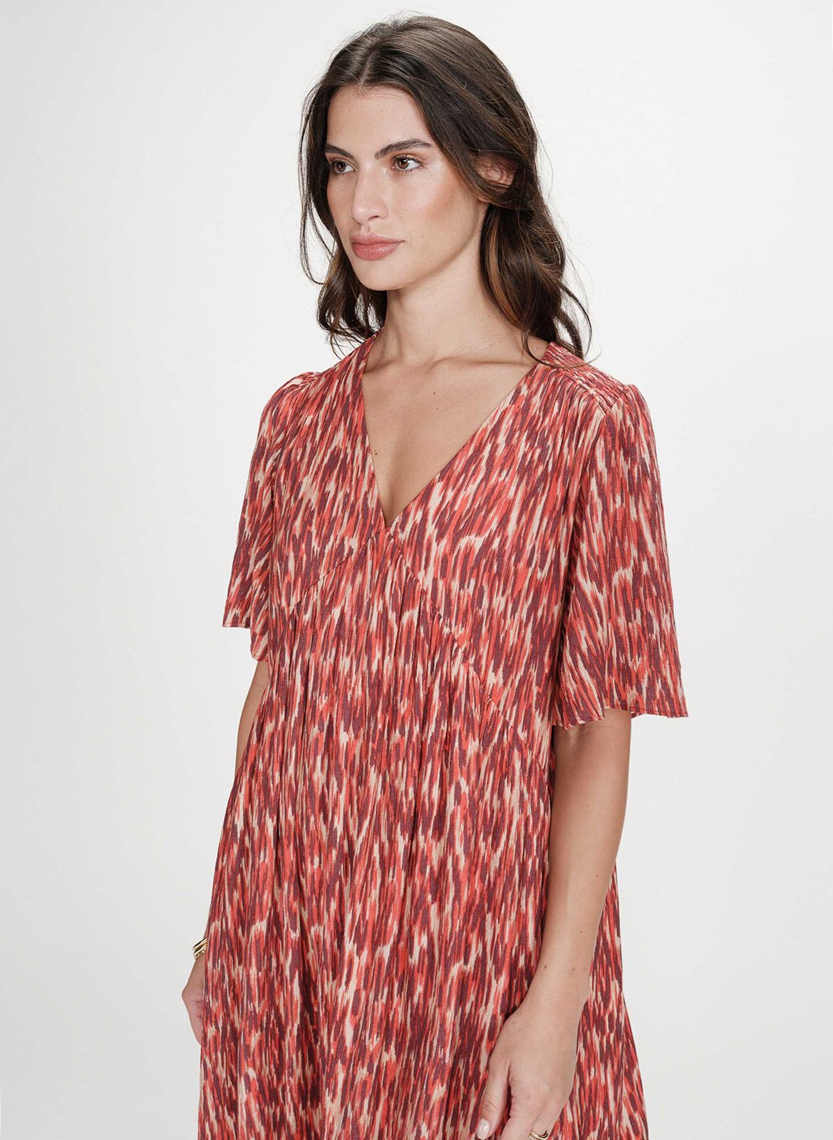 Weit geschnittenes Kurzkleid mit V-Ausschnitt und Print GRACE ET MILA Rot