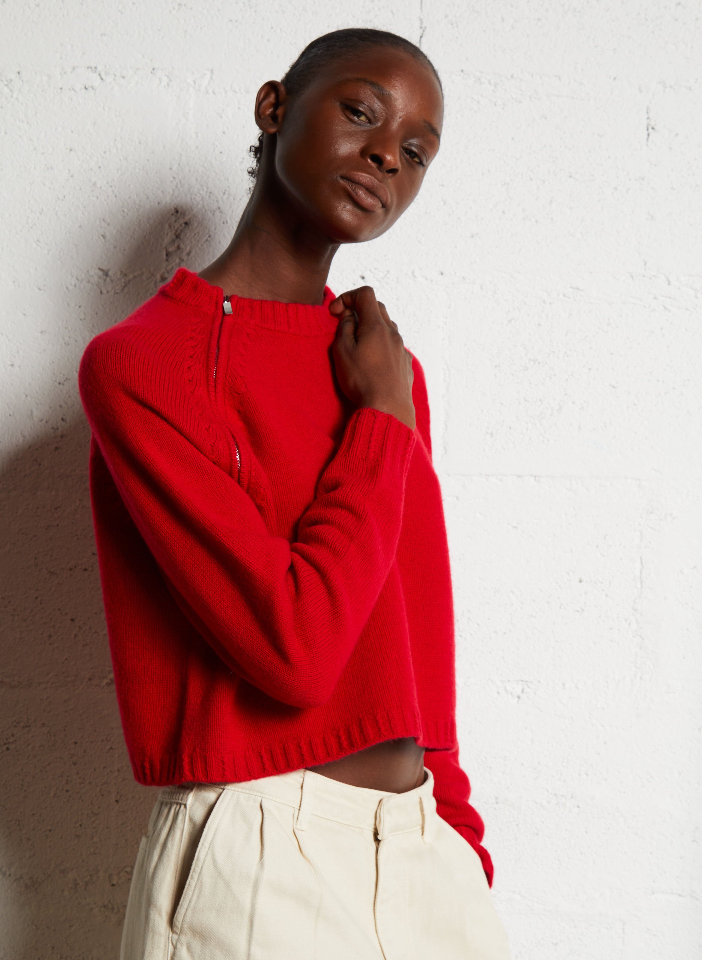 Pull court col rond en cachemire BA&SH Rouge