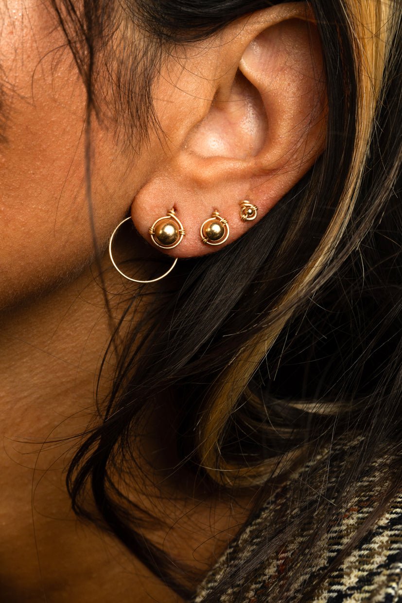 Small pineapple studs YAY Golden