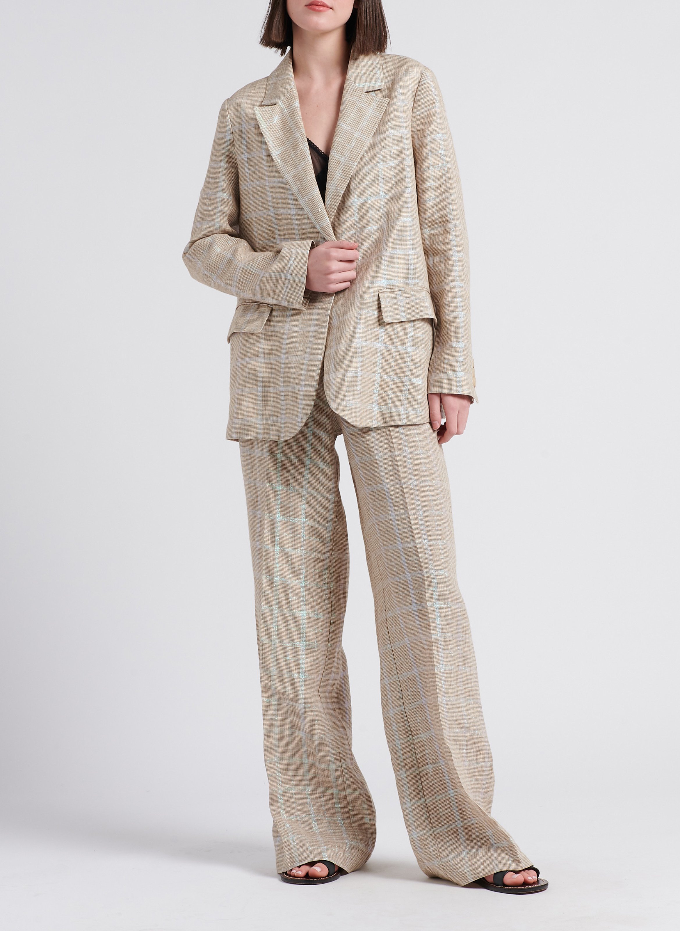 Veste de tailleur droite brillante ATTIC AND BARN Beige