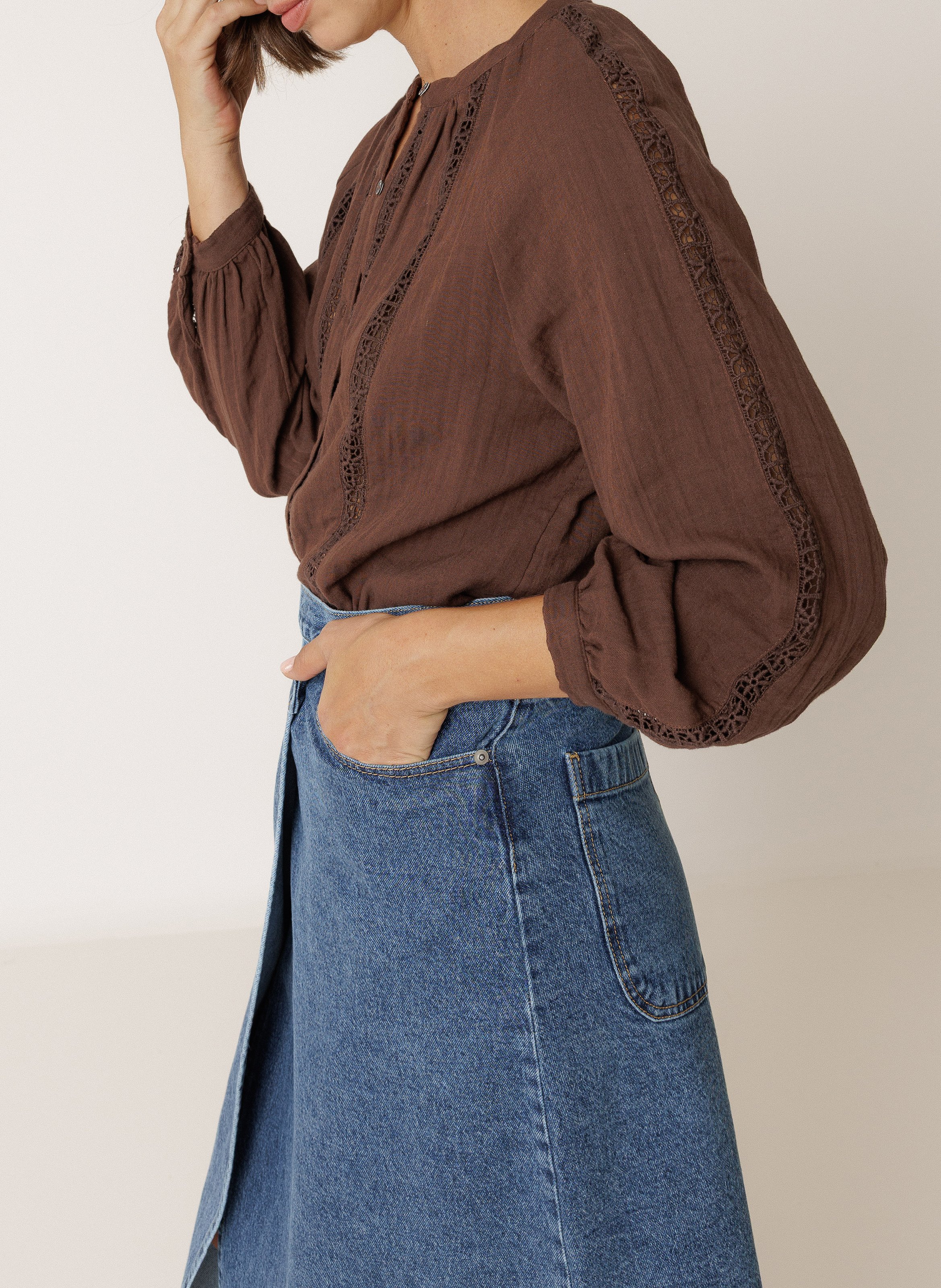 Organic Cotton Lace Blouse INDI & COLD Brown