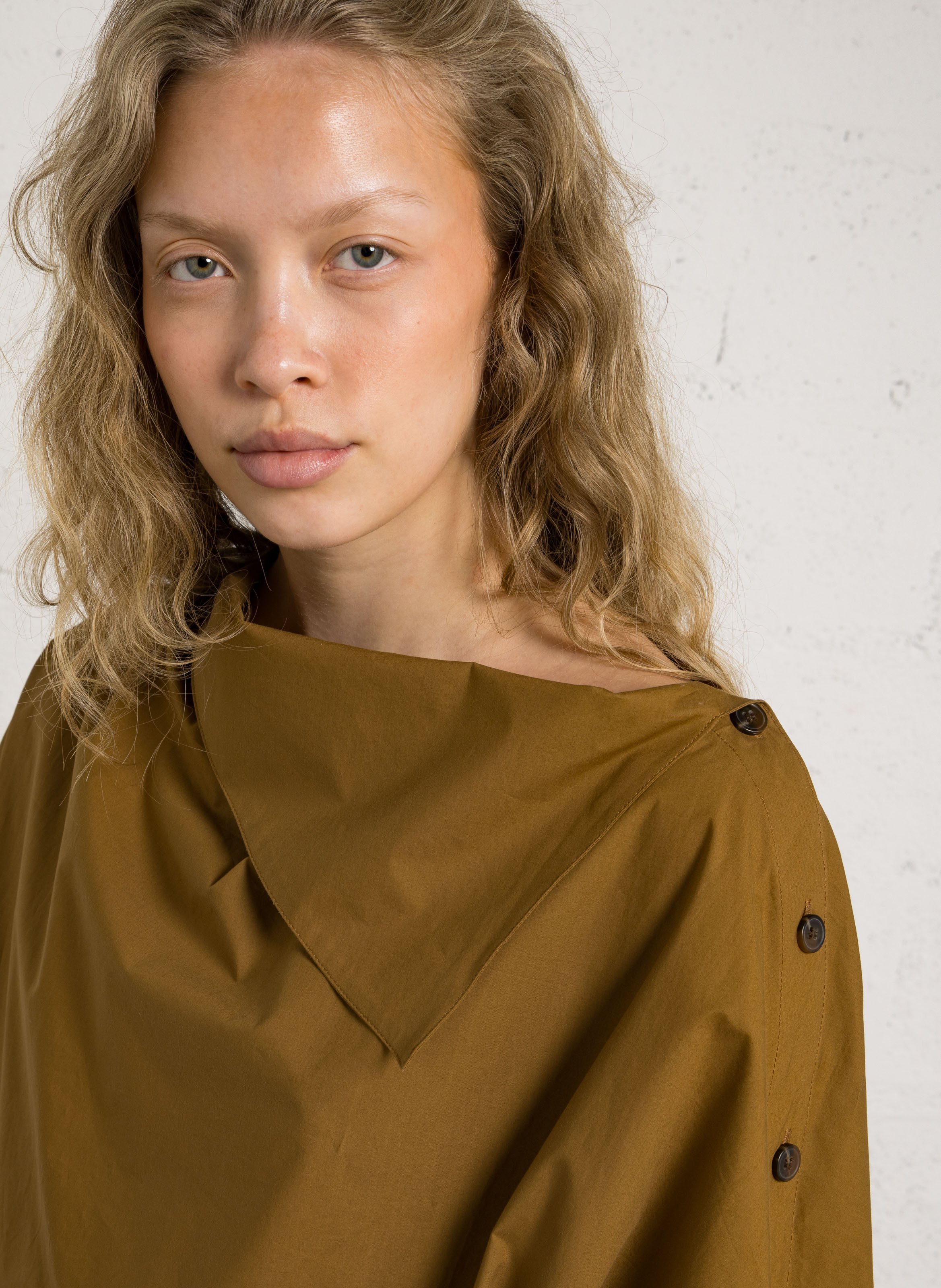 Robe courte col tombant en coton bio SOEUR Marron