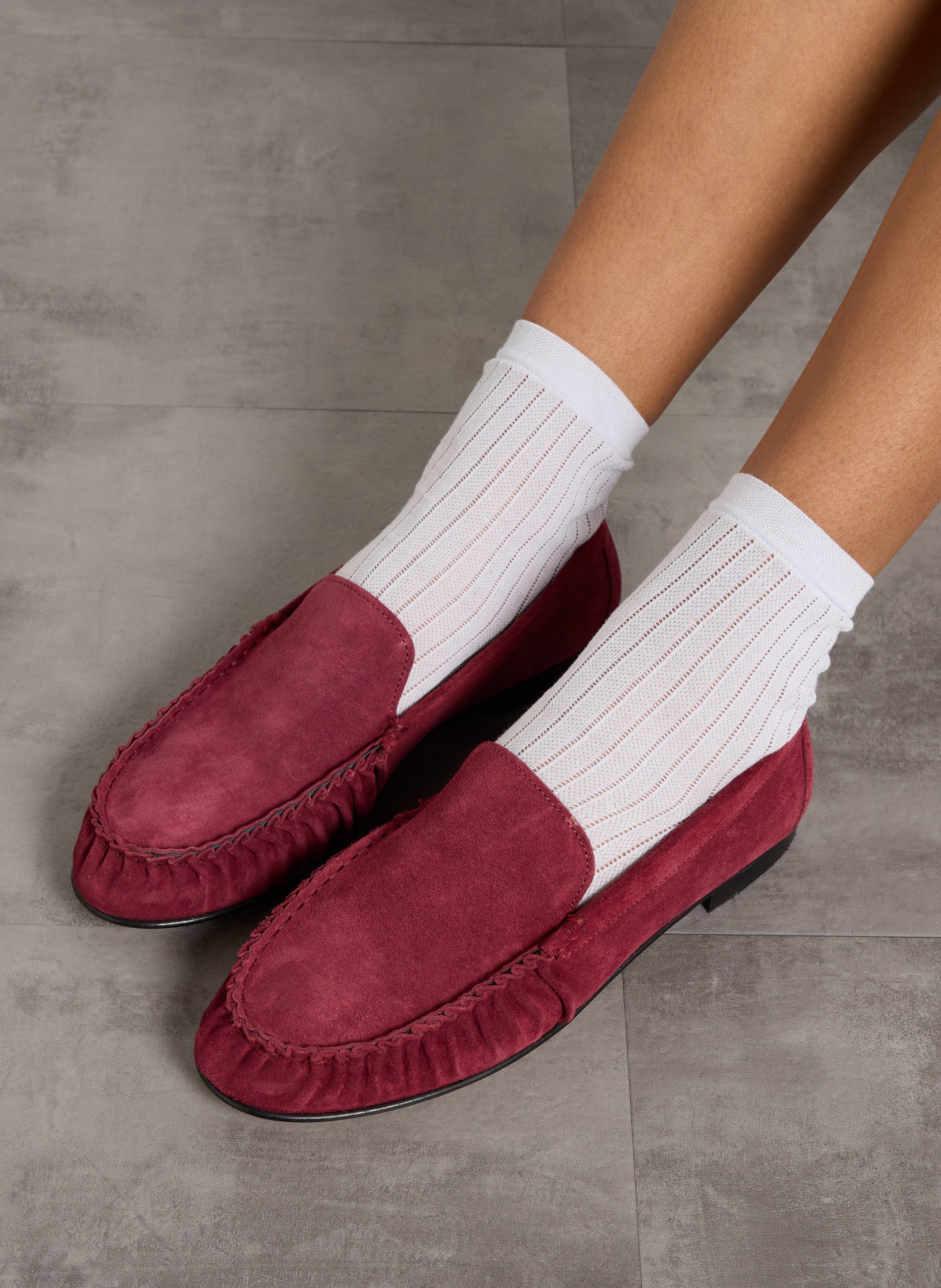 Mocassins unis en suède ODARE Rouge