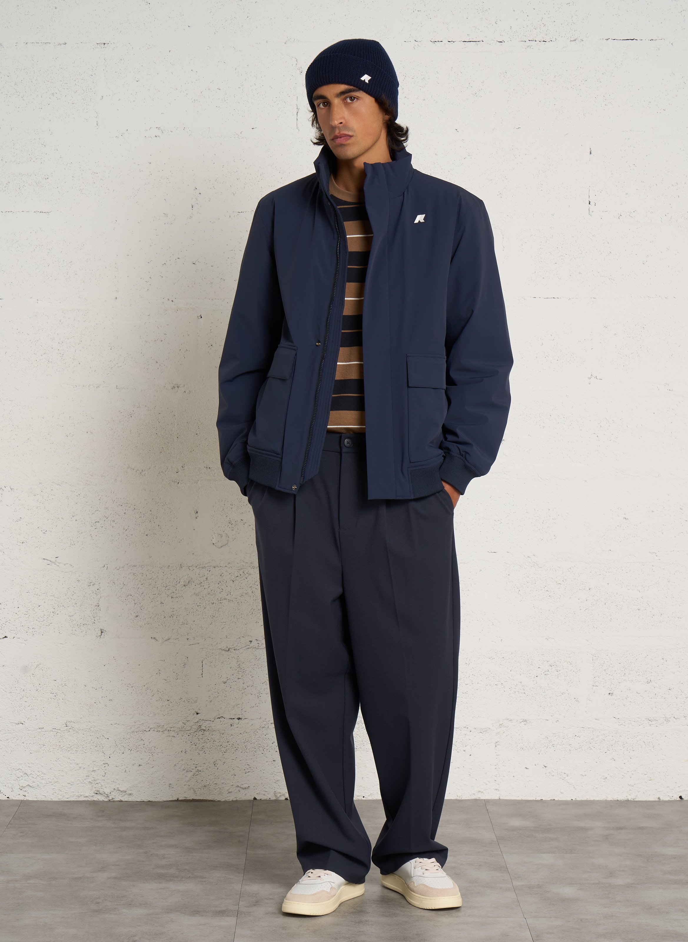 Gerade geschnittene Jacke mit Stehkragen K-WAY Blau