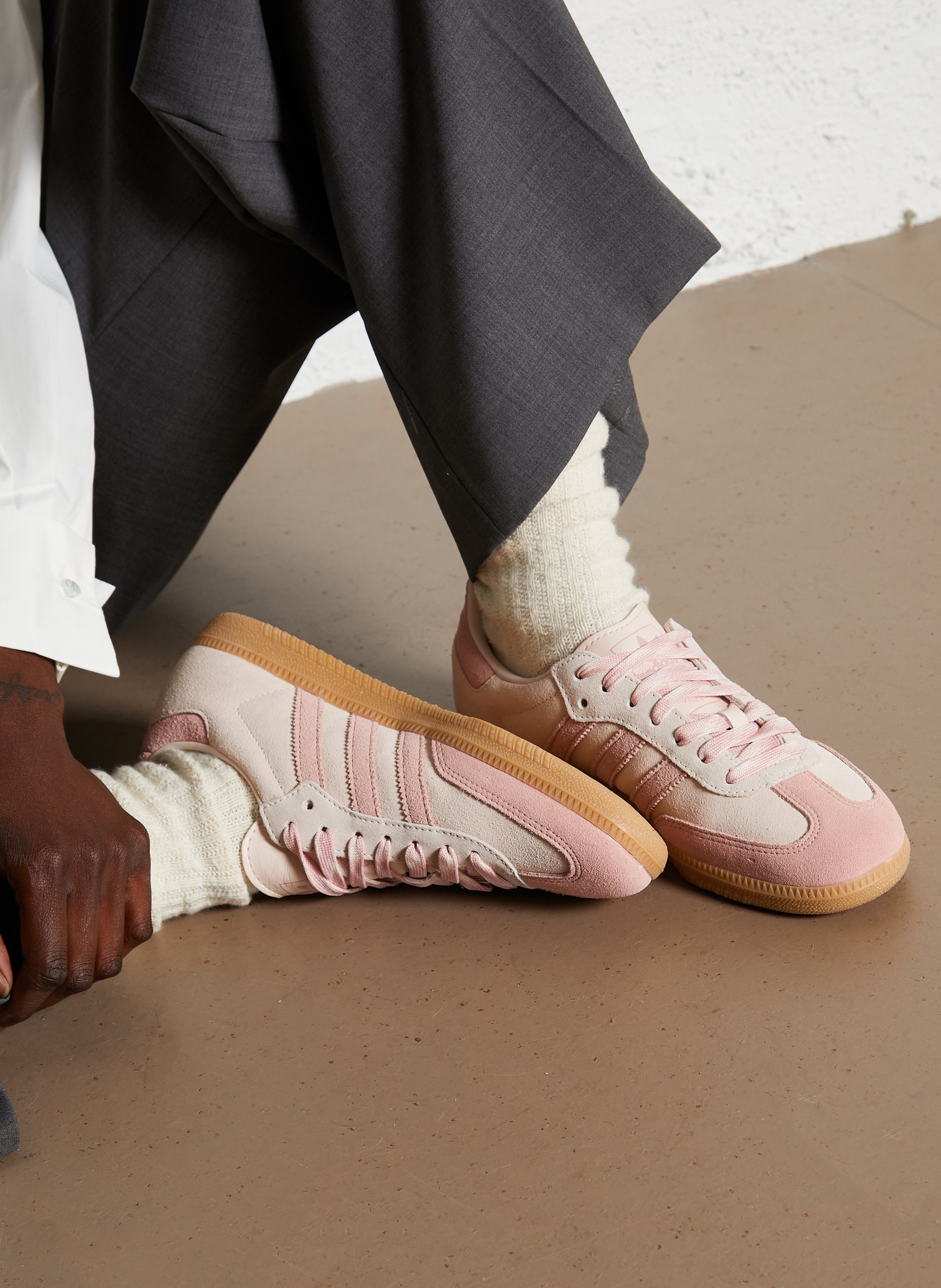 Baskets basses en cuir ADIDAS Rose