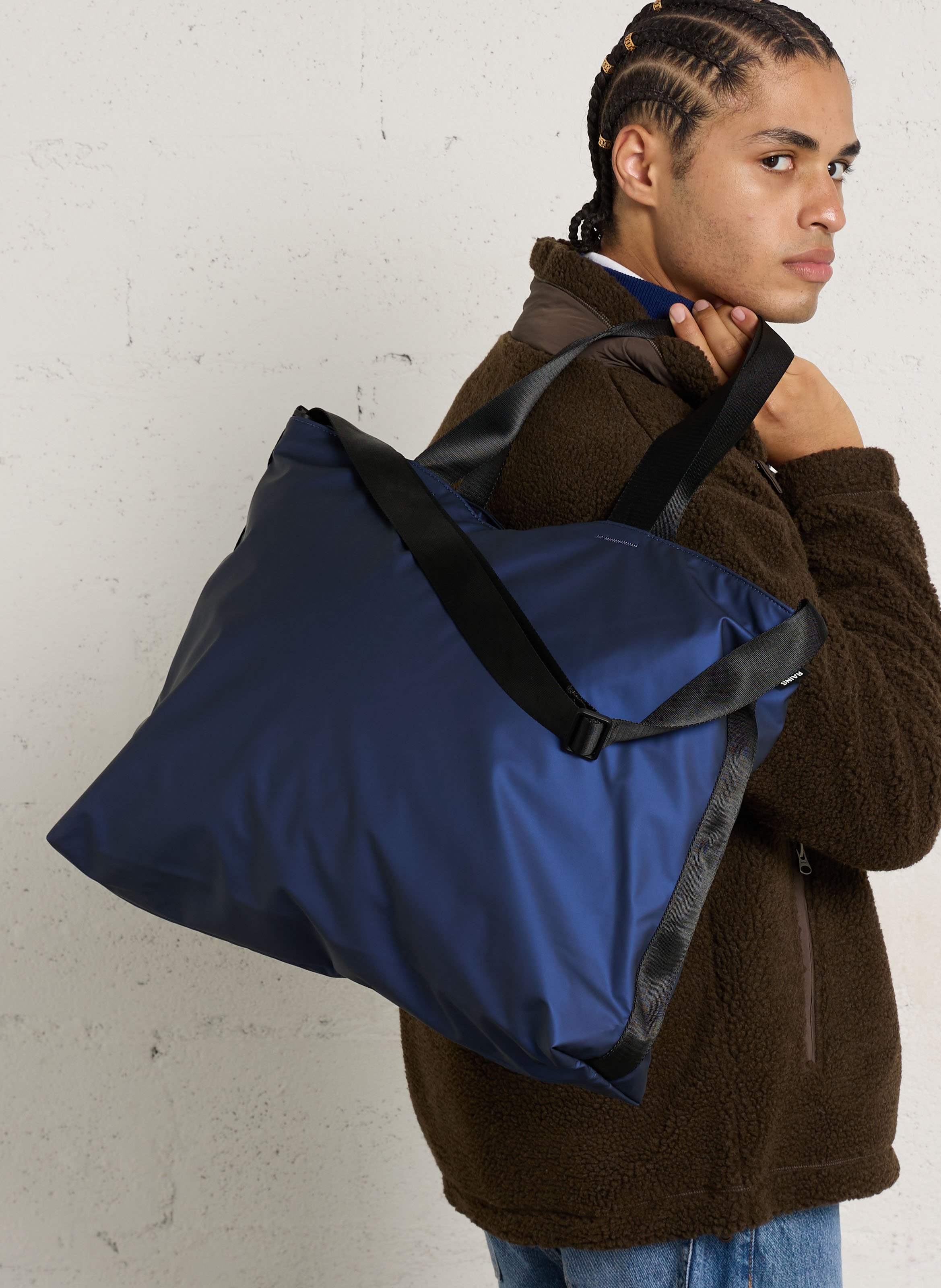 Einfarbige Schultertasche RAINS Blau