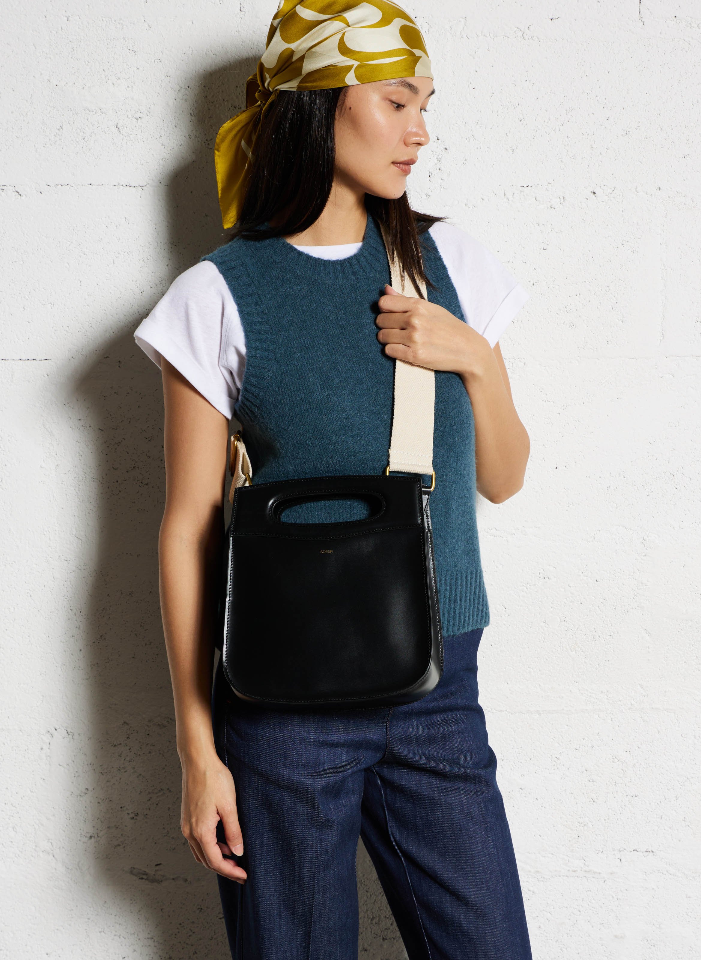 Umhängetasche aus Vachetteleder SOEUR Schwarz