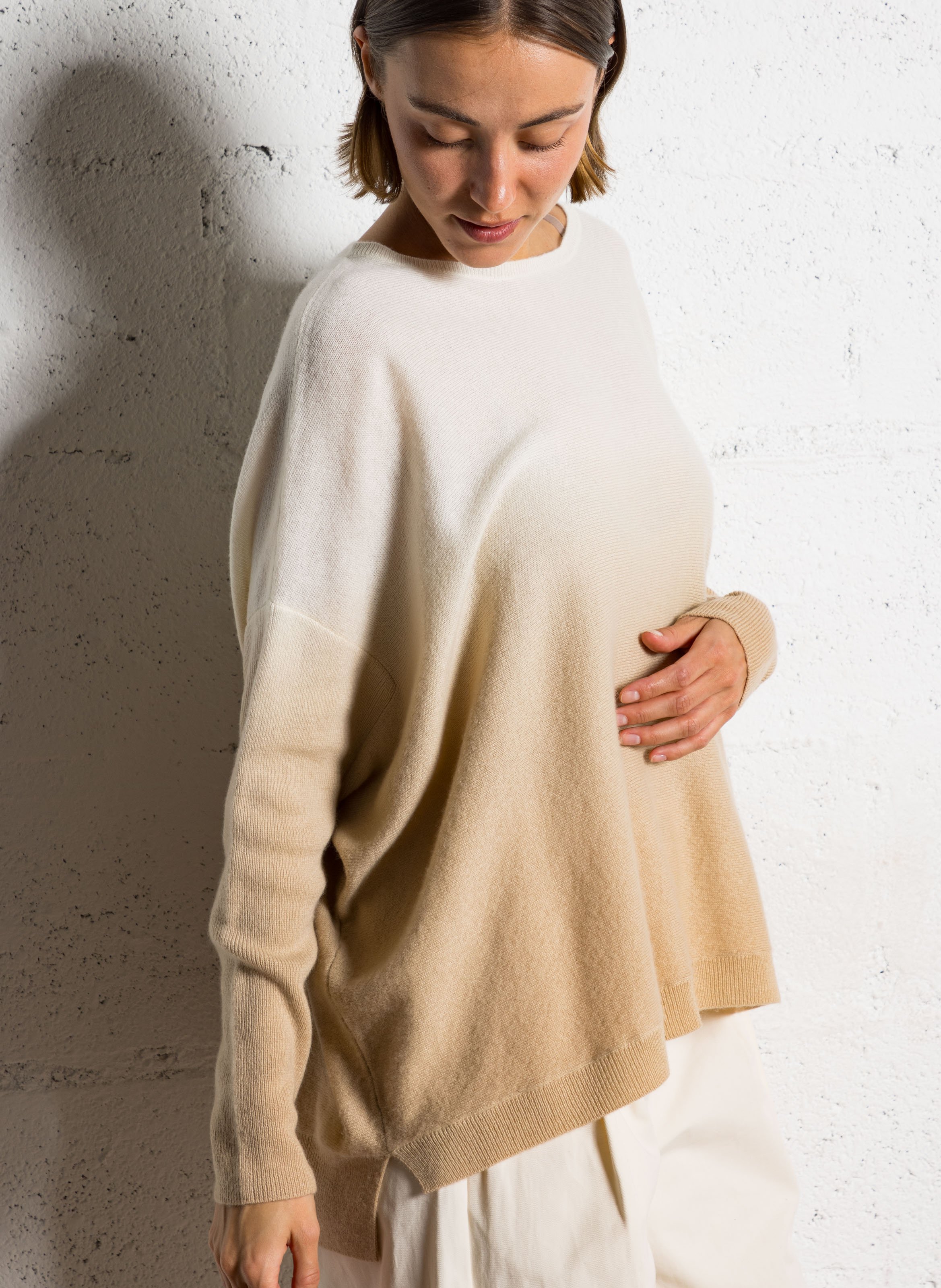 Oversized kasjmier trui met print KUJTEN Beige