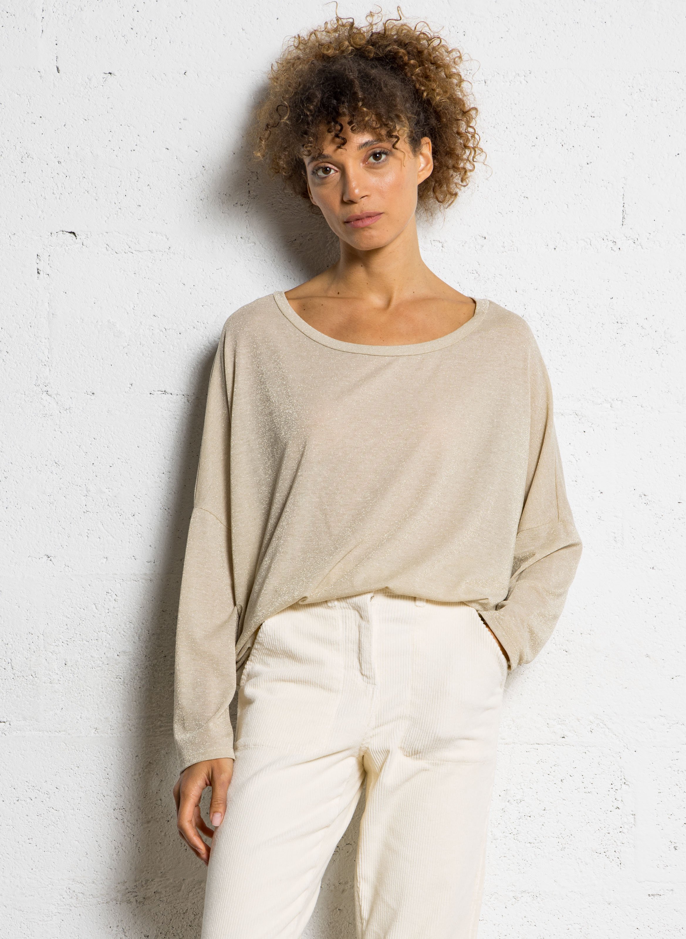 Wijde top met boothals PLEASE Beige