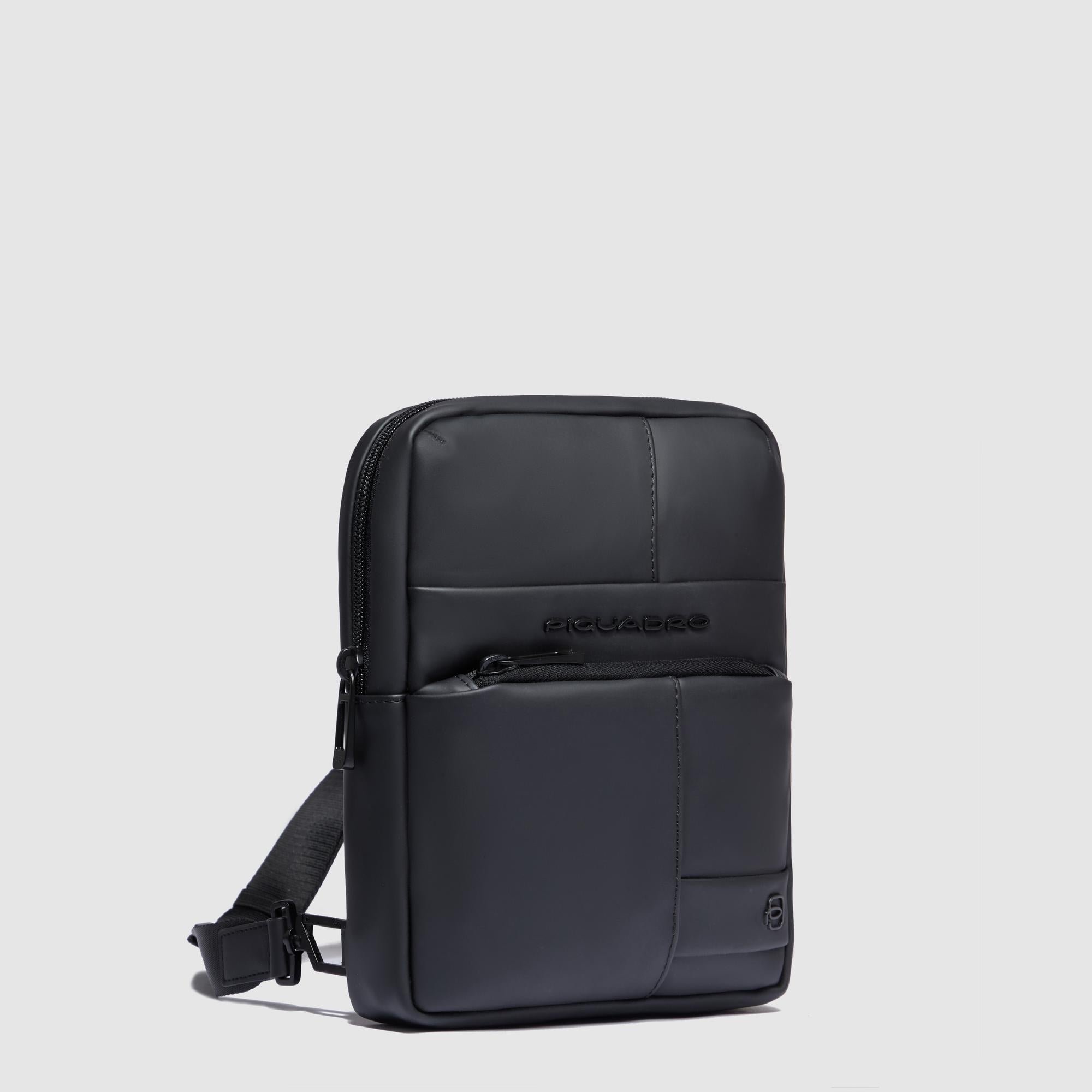 Water-repellent men's messenger bag PIQUADRO Black