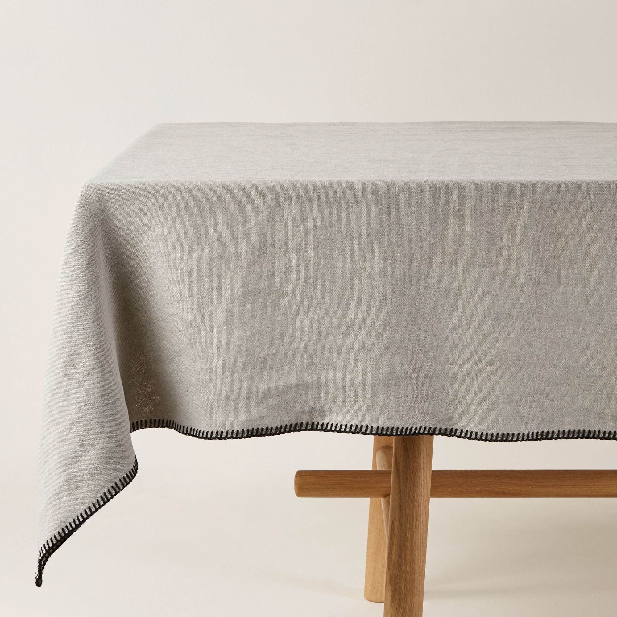 NINO - Rectangular linen tablecloth MADURA Beige
