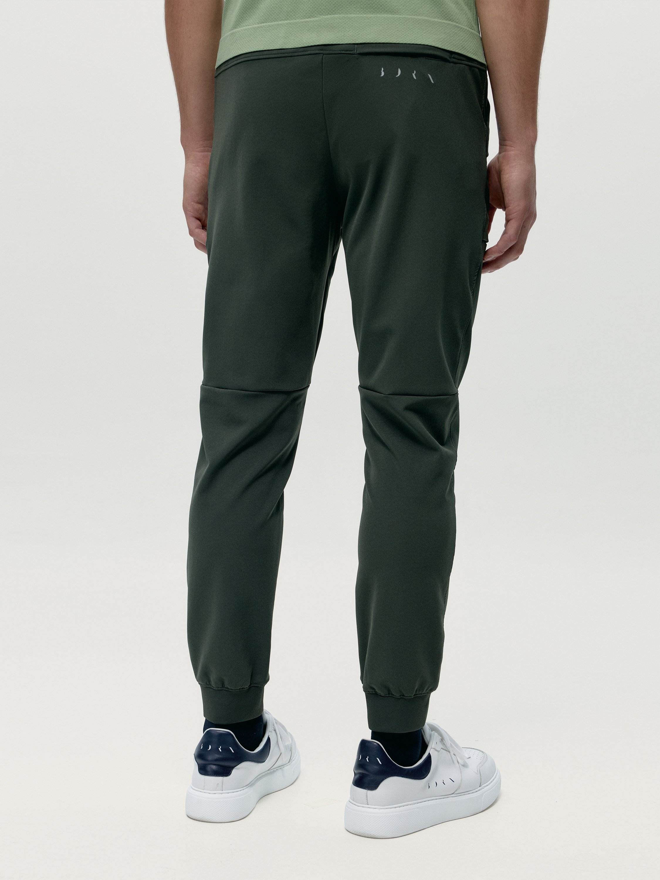 Performance athleisure sports pants BORN LIVING YOGA Green