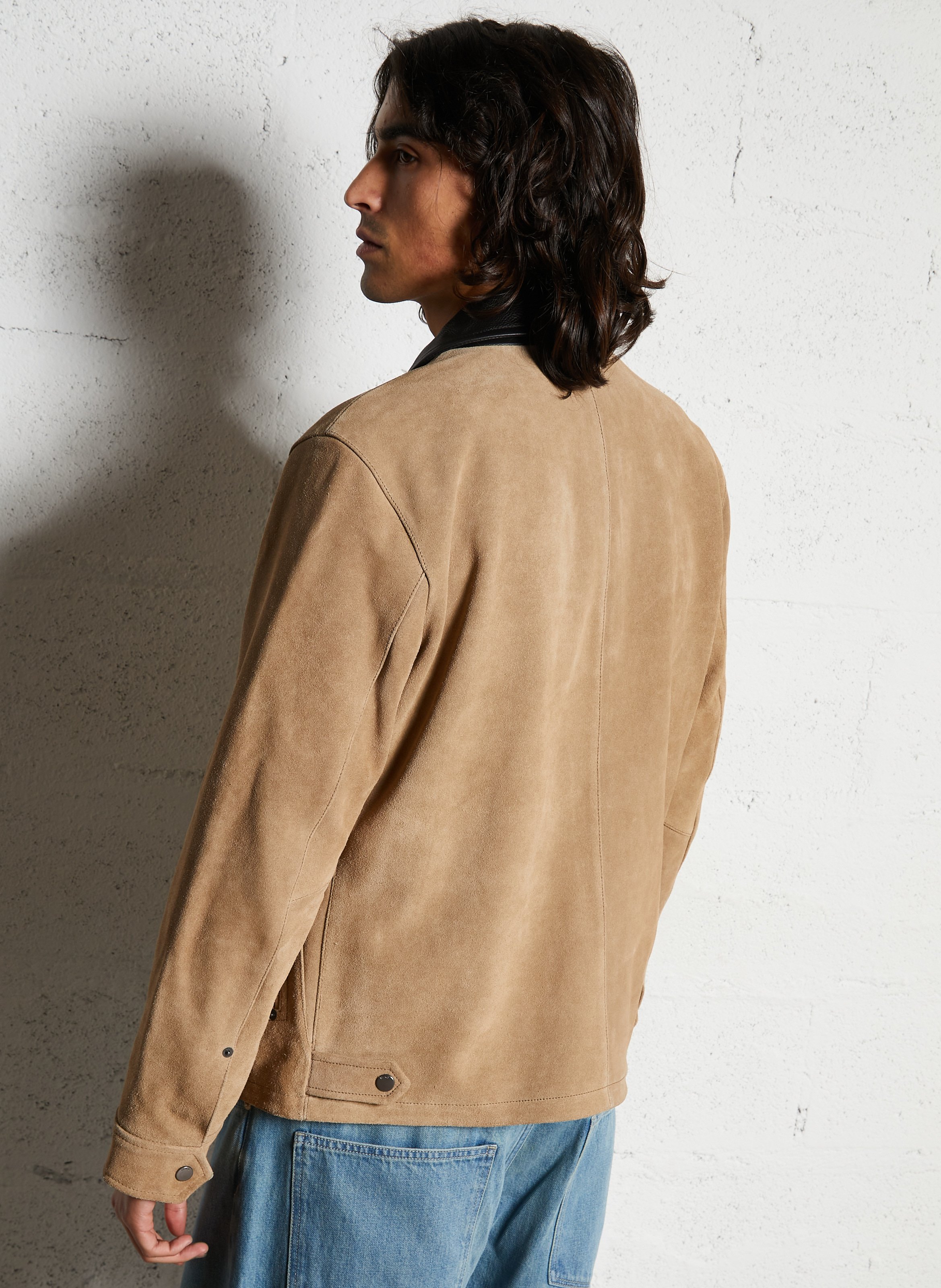 Klassische Wildlederjacke mit Stehkragen Beige